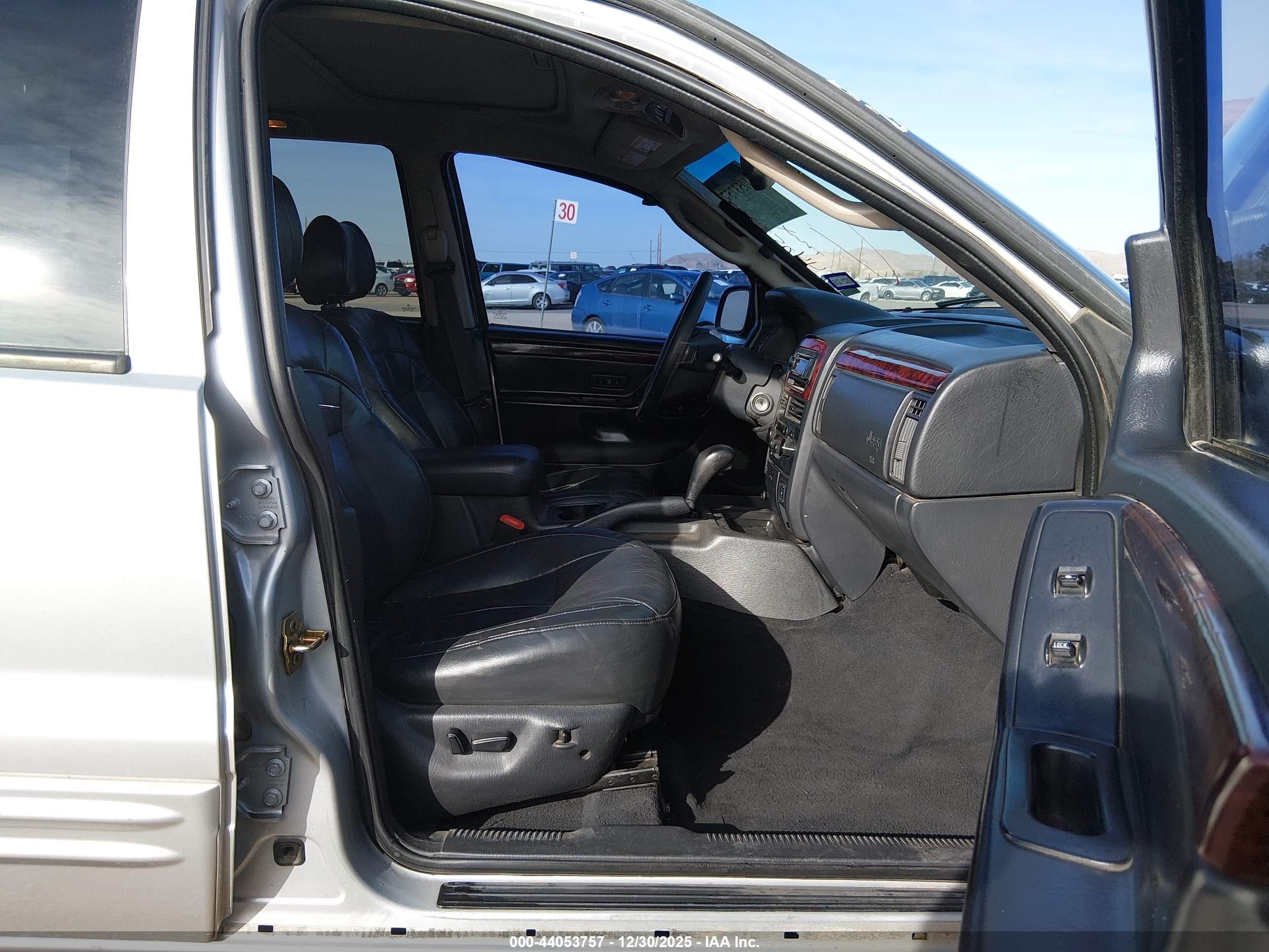 JEEP GRAND image 5