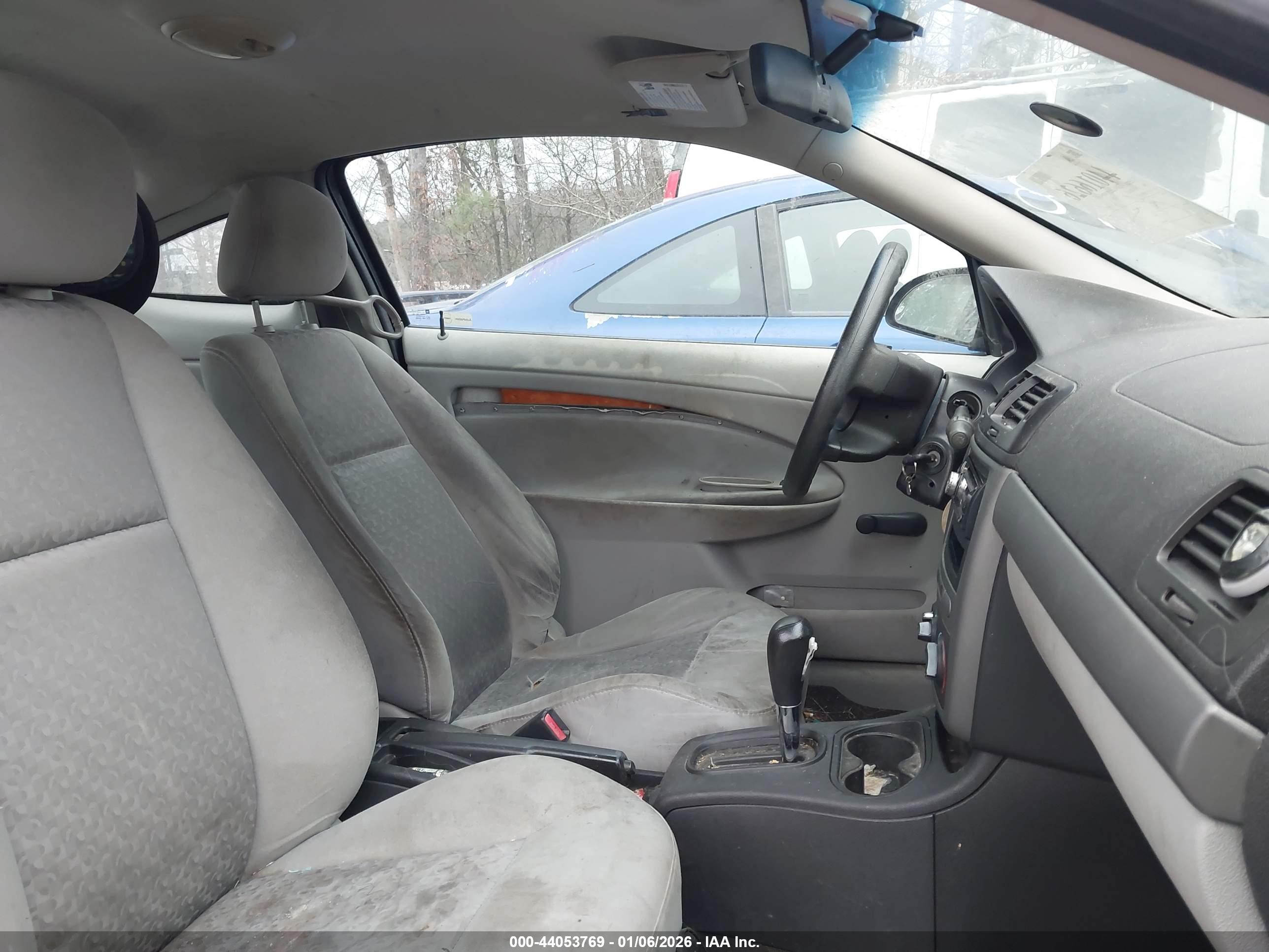 CHEVROLET COBALT image 5