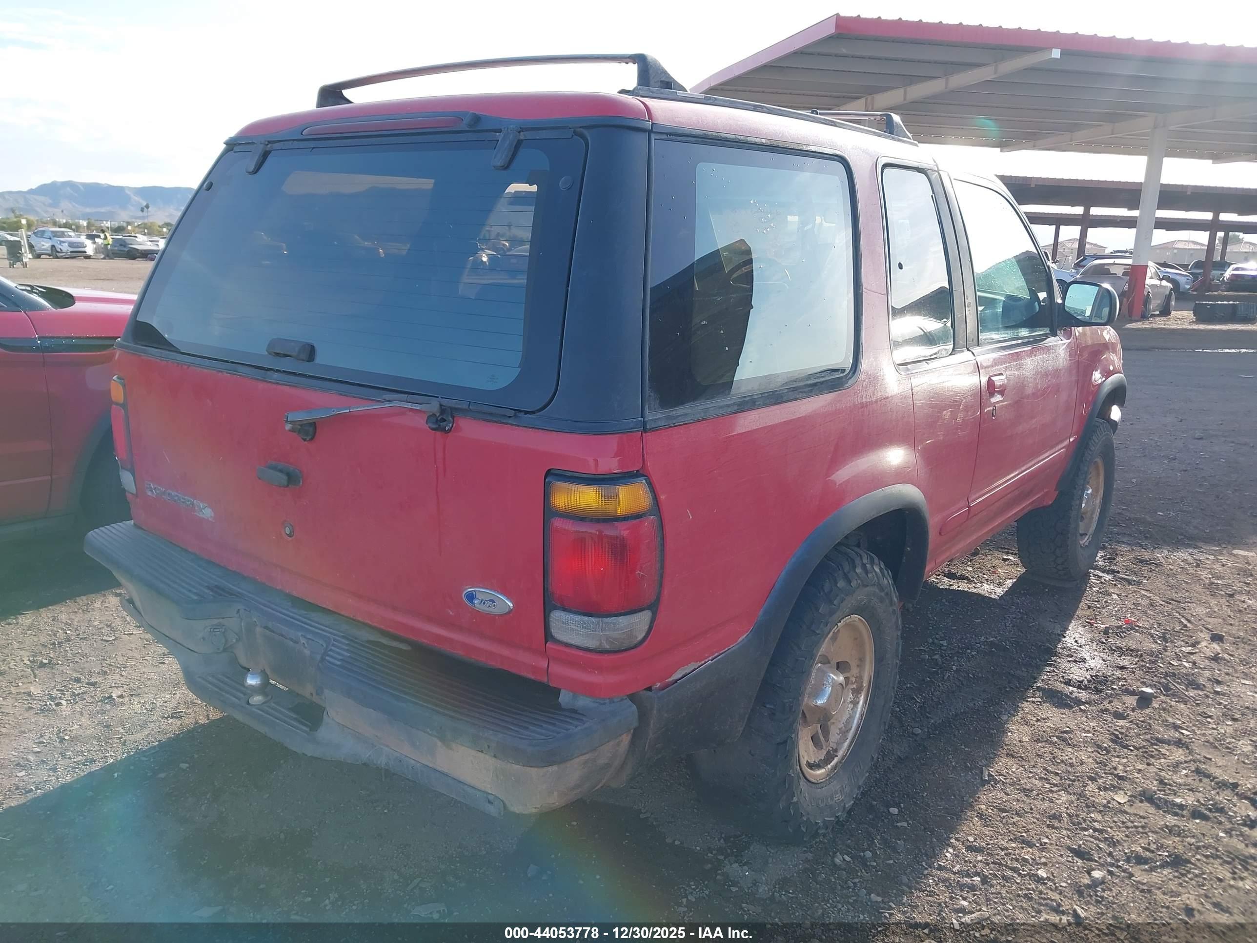 FORD EXPLORER image 4
