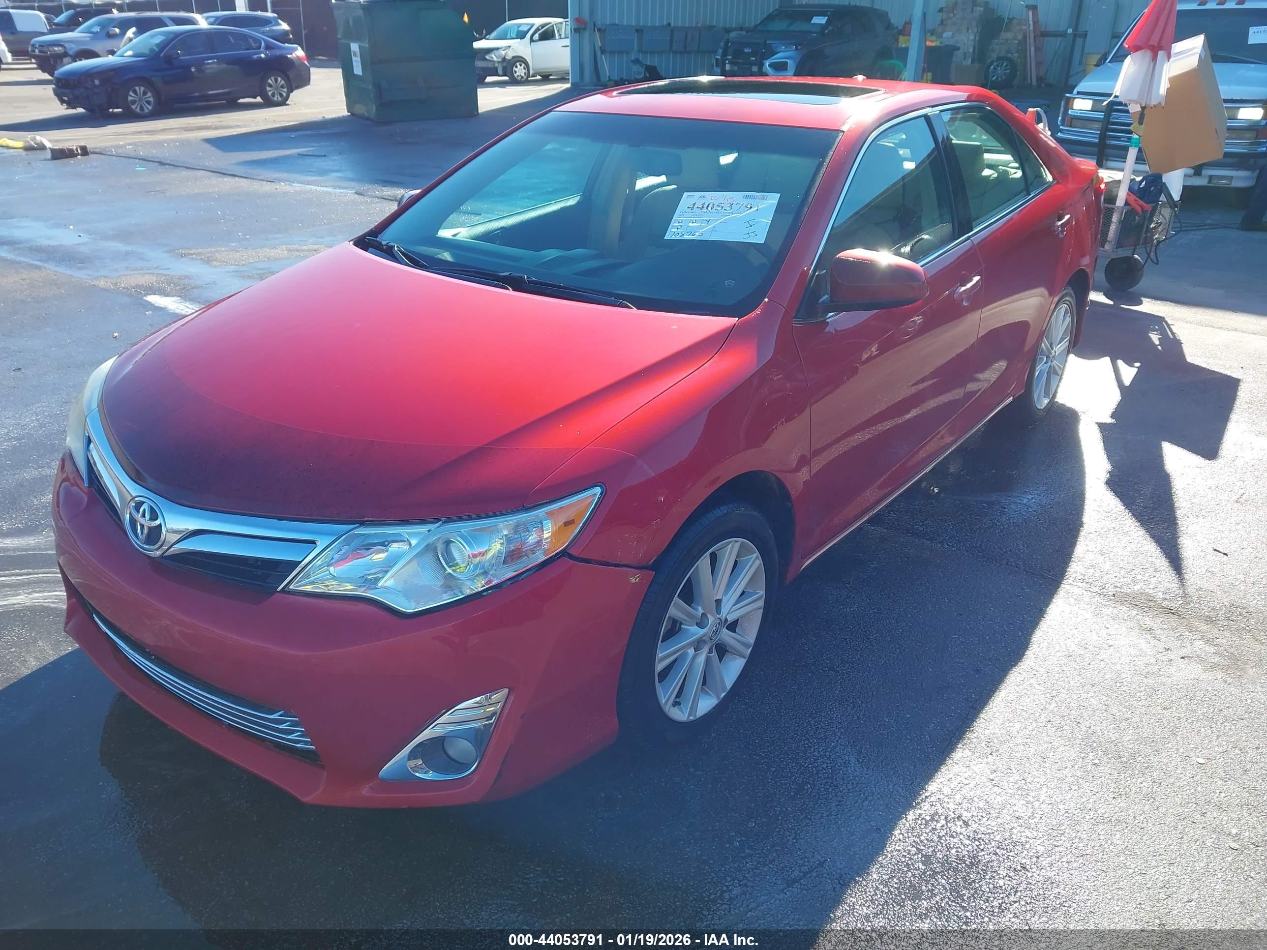 TOYOTA CAMRY image 2