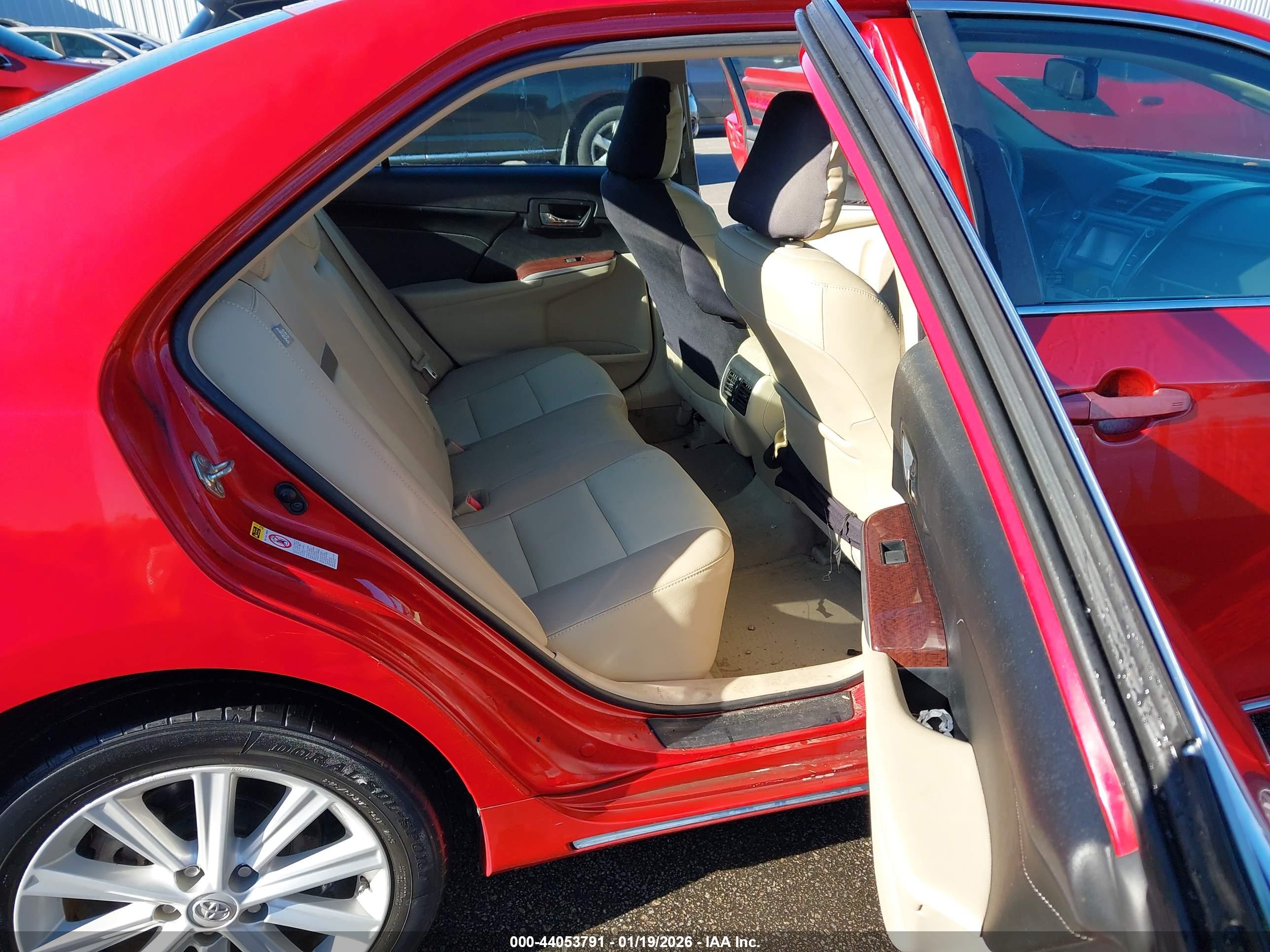 TOYOTA CAMRY image 8