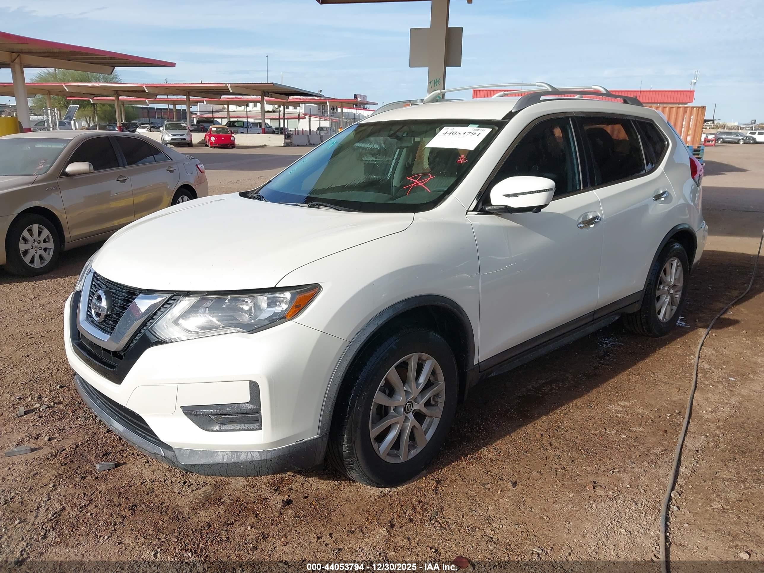 NISSAN ROGUE image 2