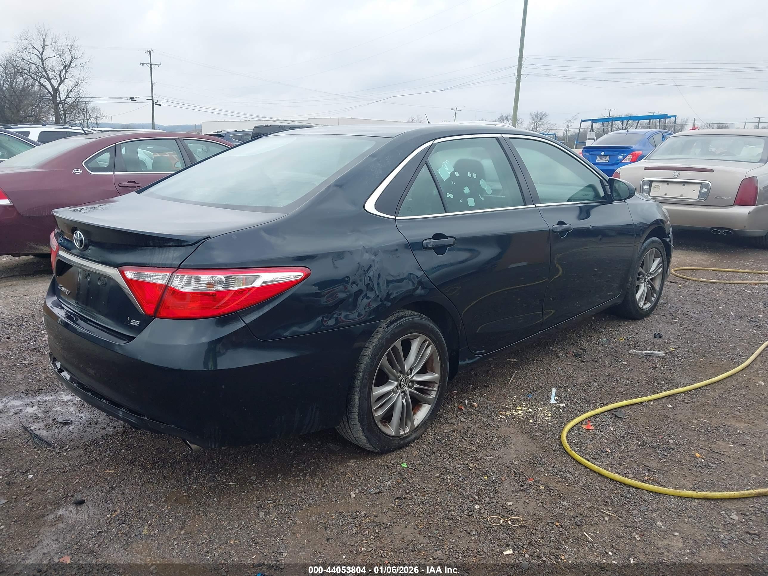 TOYOTA CAMRY image 4