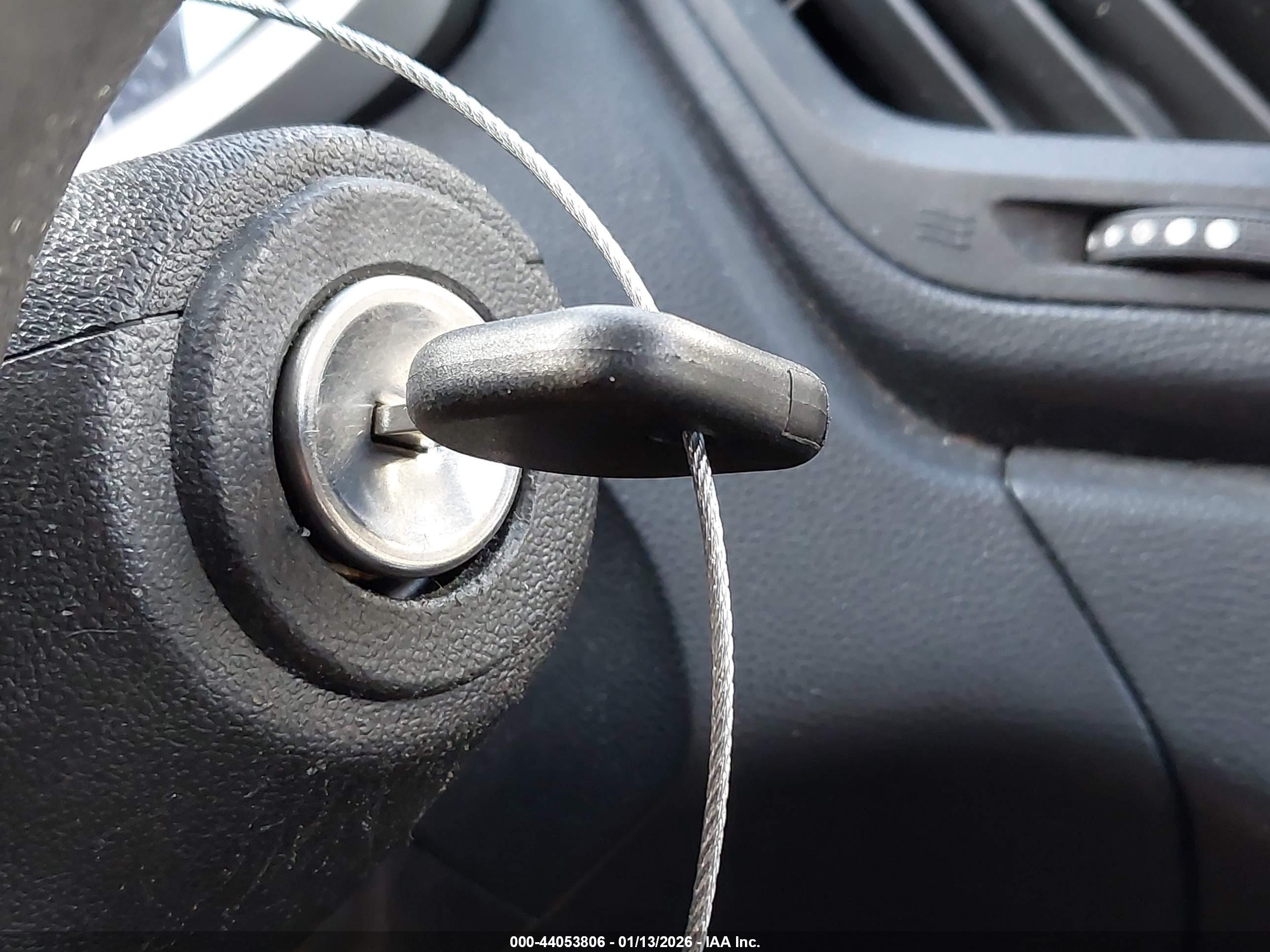 CHEVROLET EQUINOX image 11