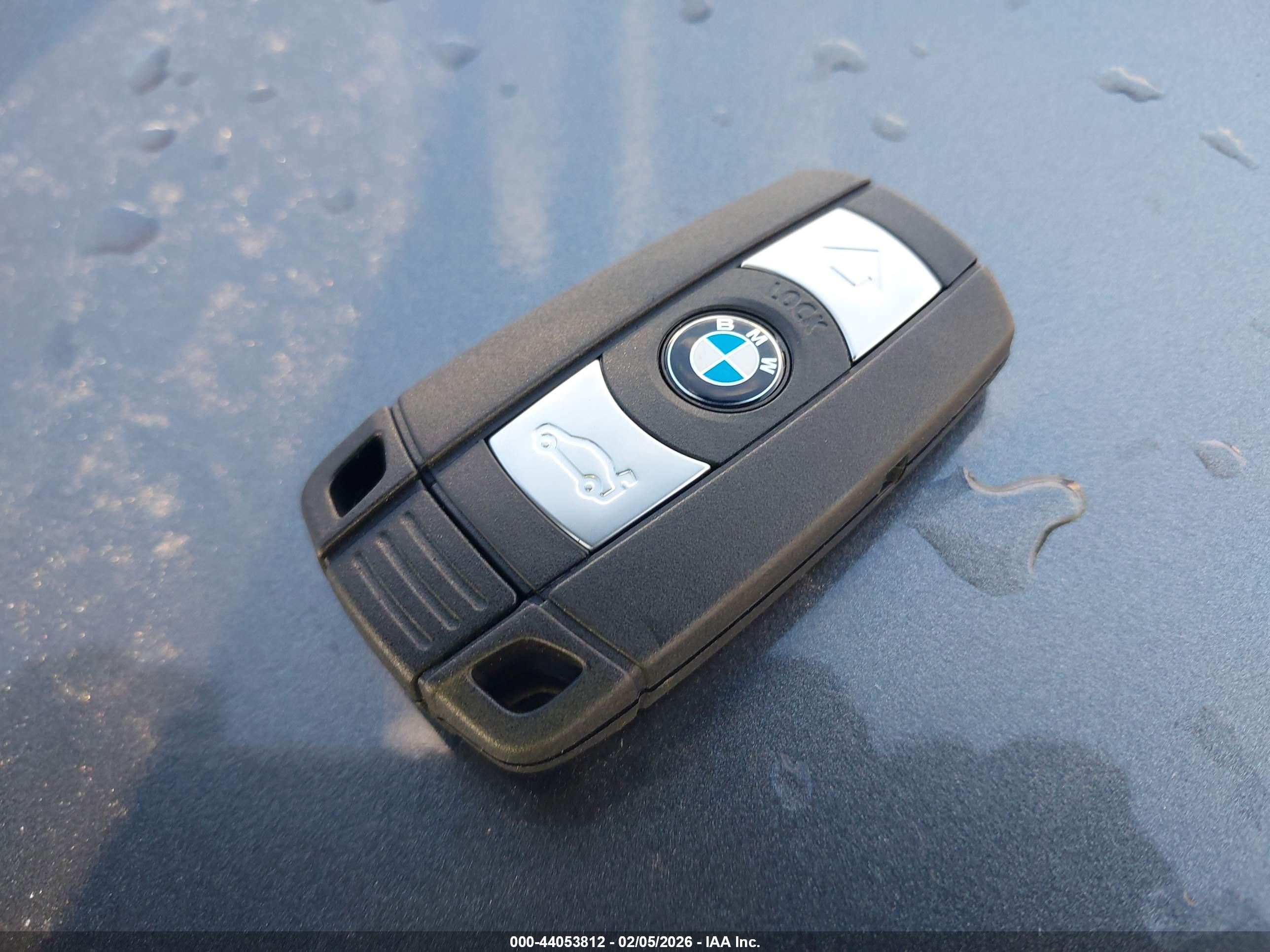 BMW 328I image 11