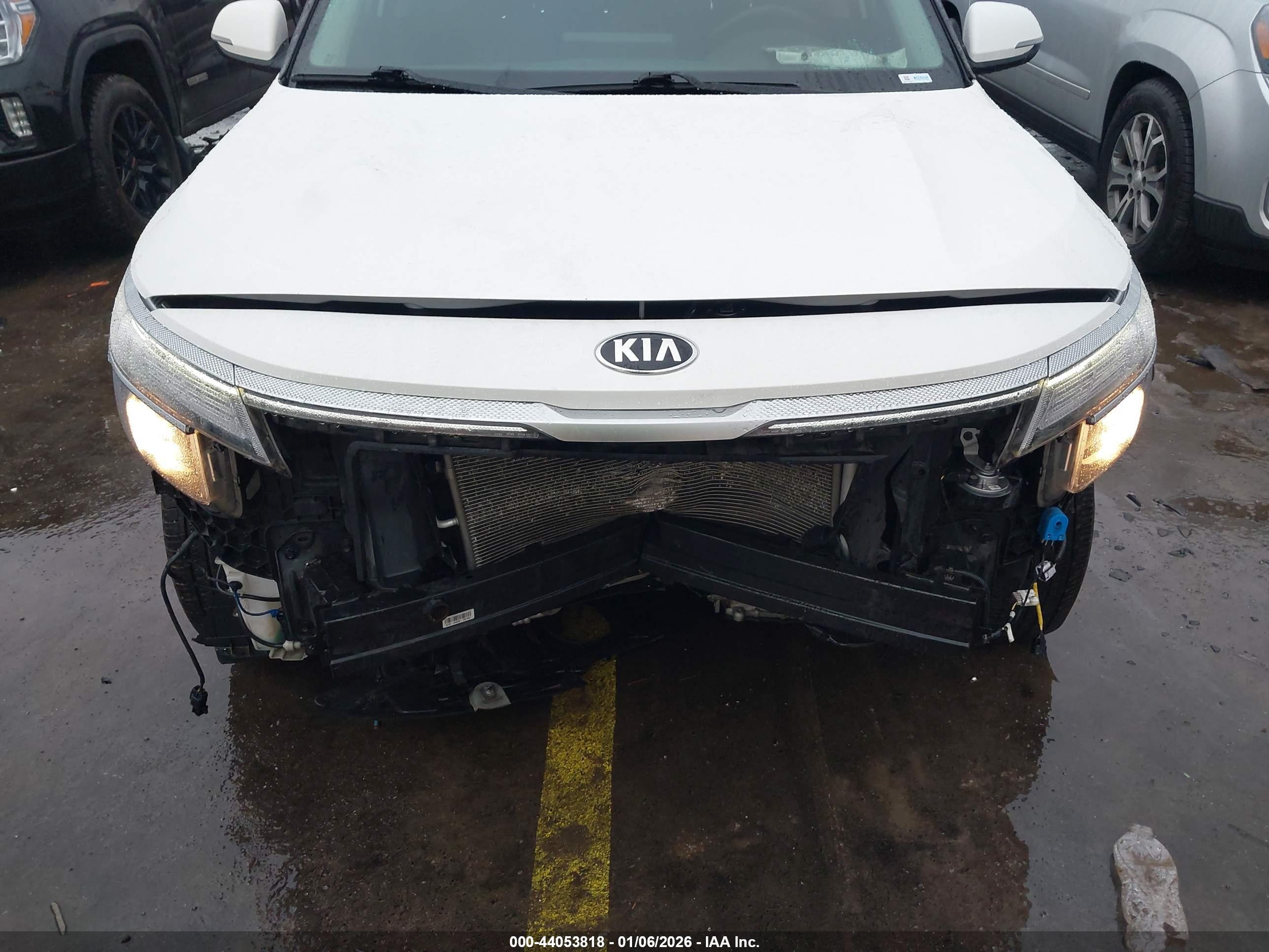 KIA SELTOS image 6