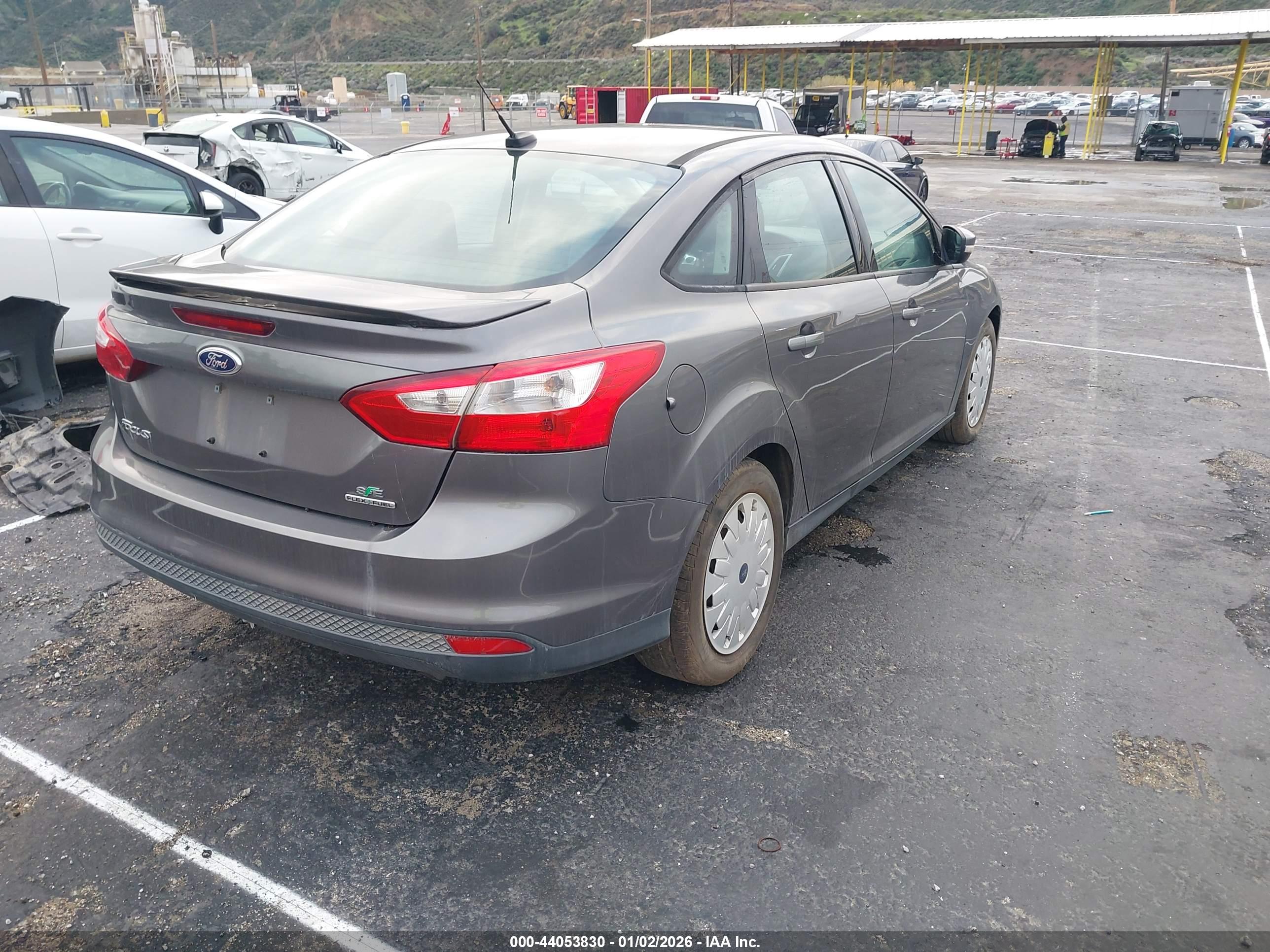 FORD FOCUS image 4