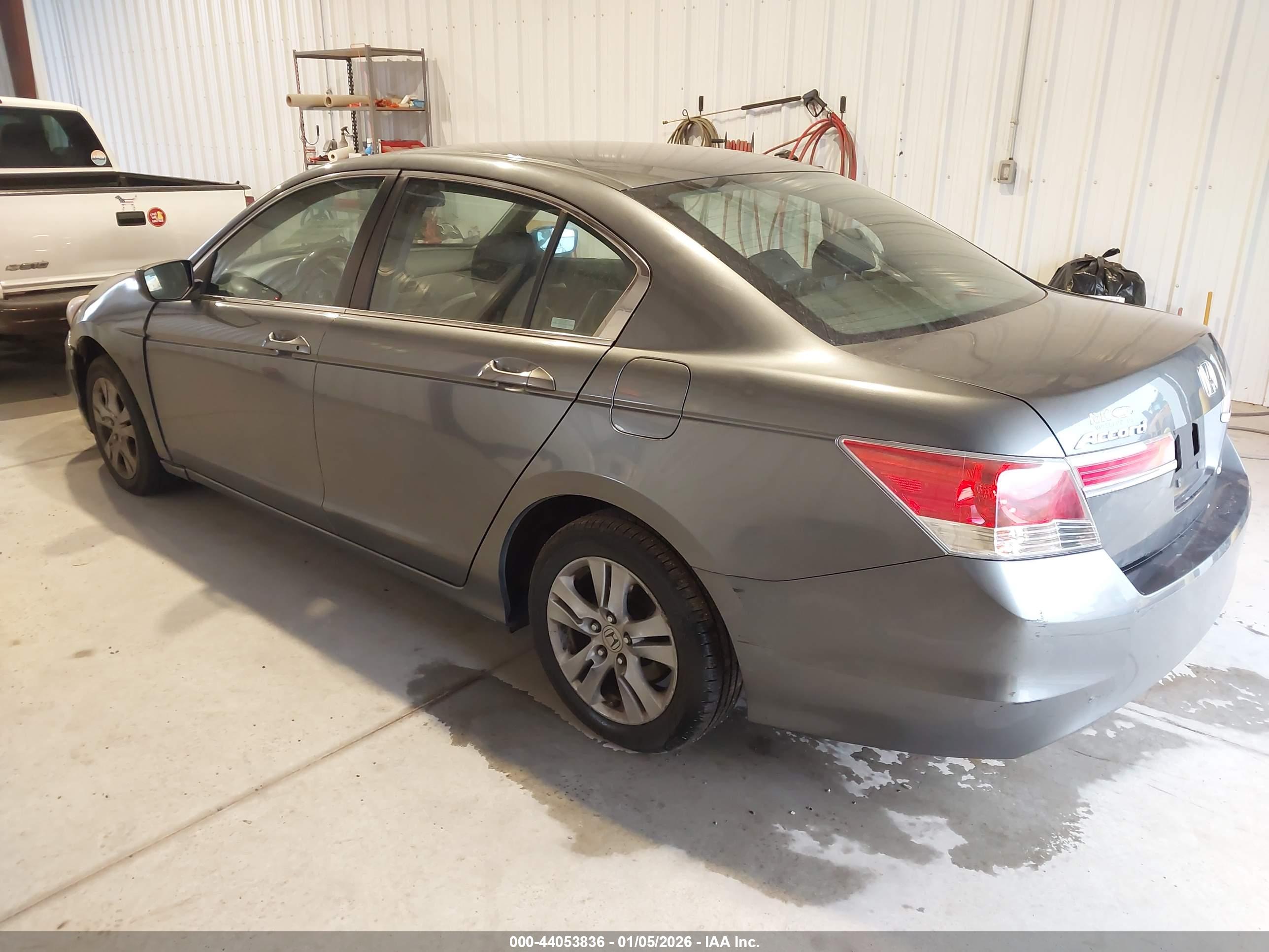 HONDA ACCORD image 3