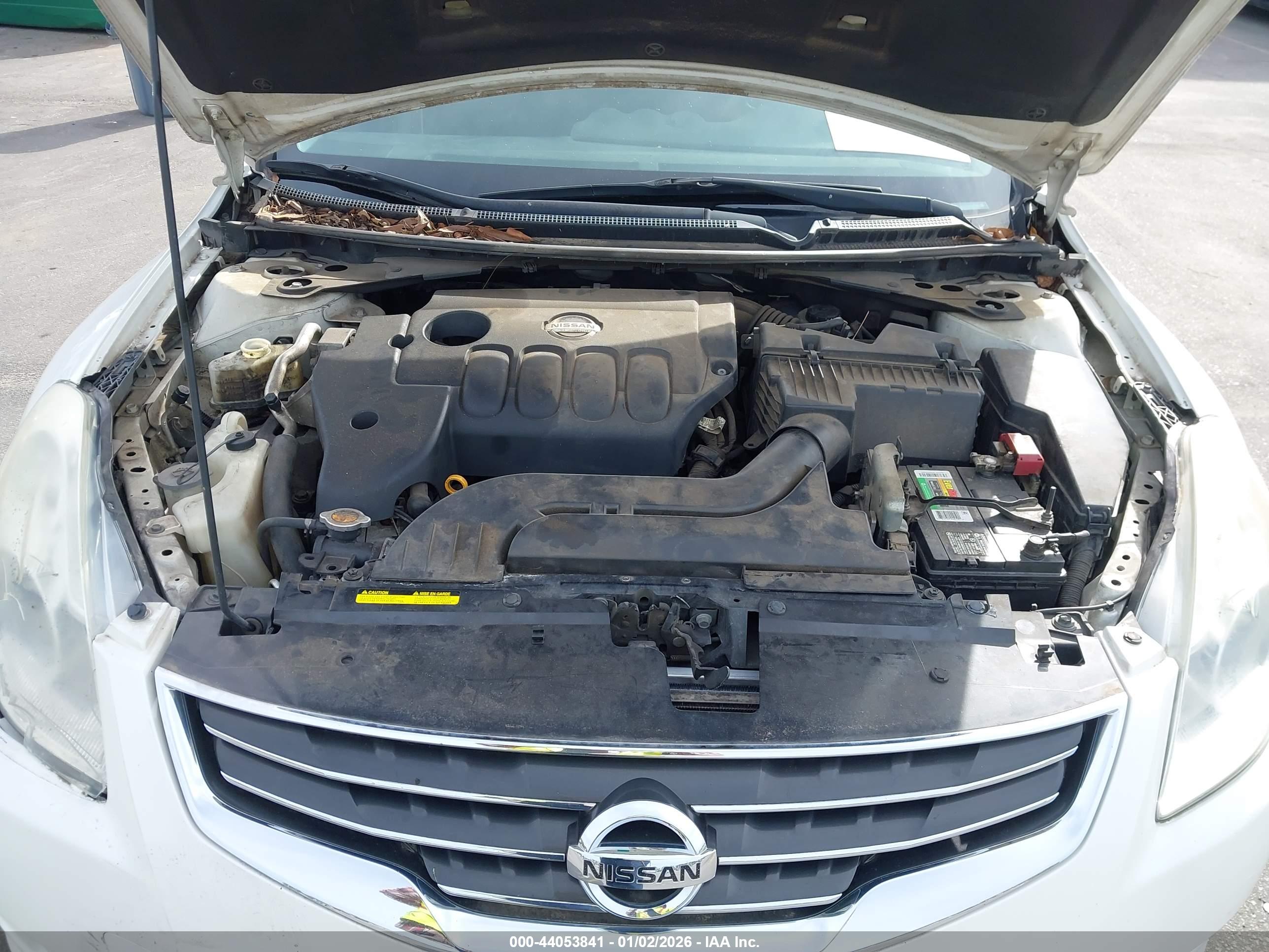 NISSAN ALTIMA image 10