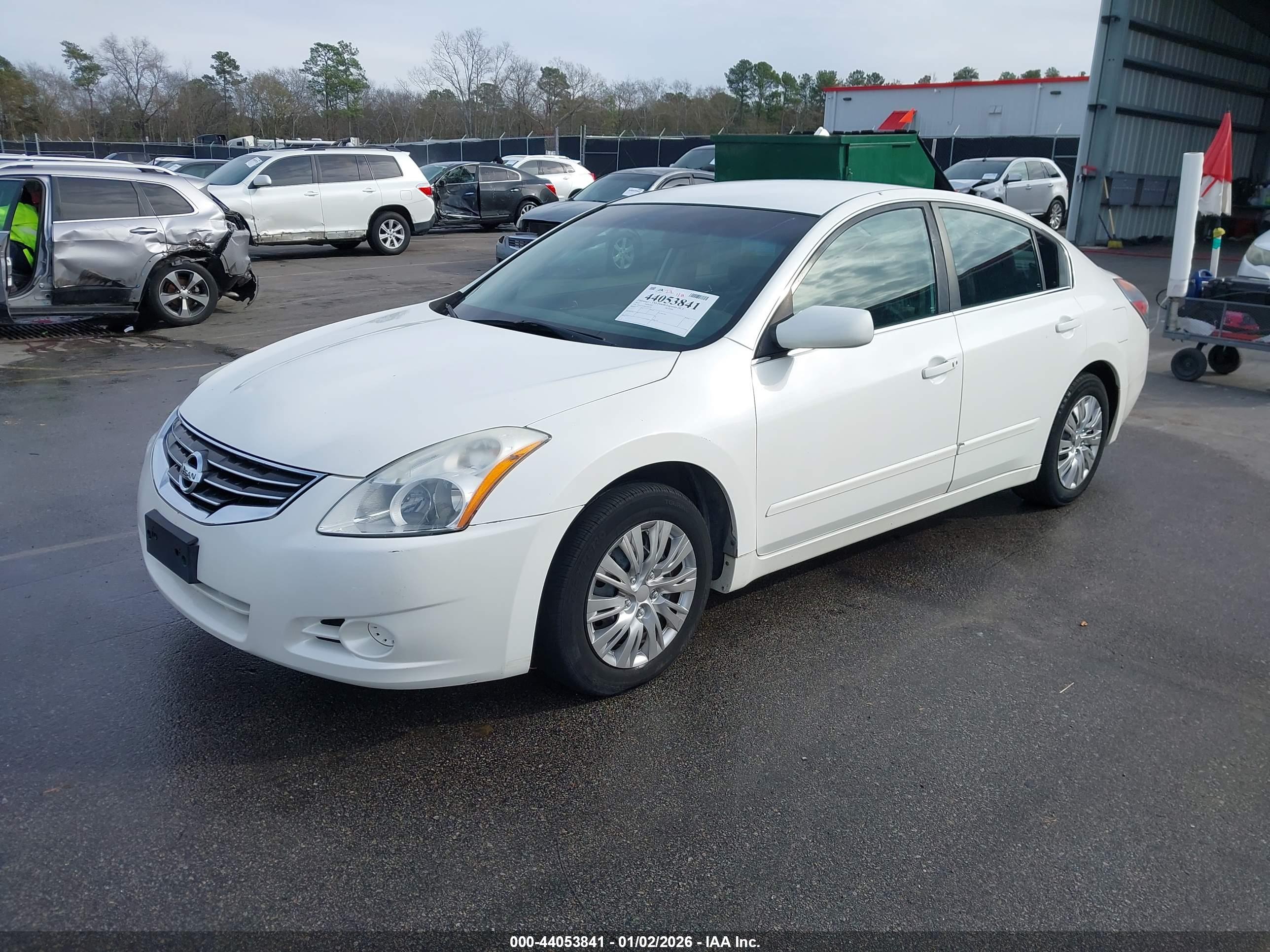 NISSAN ALTIMA image 2