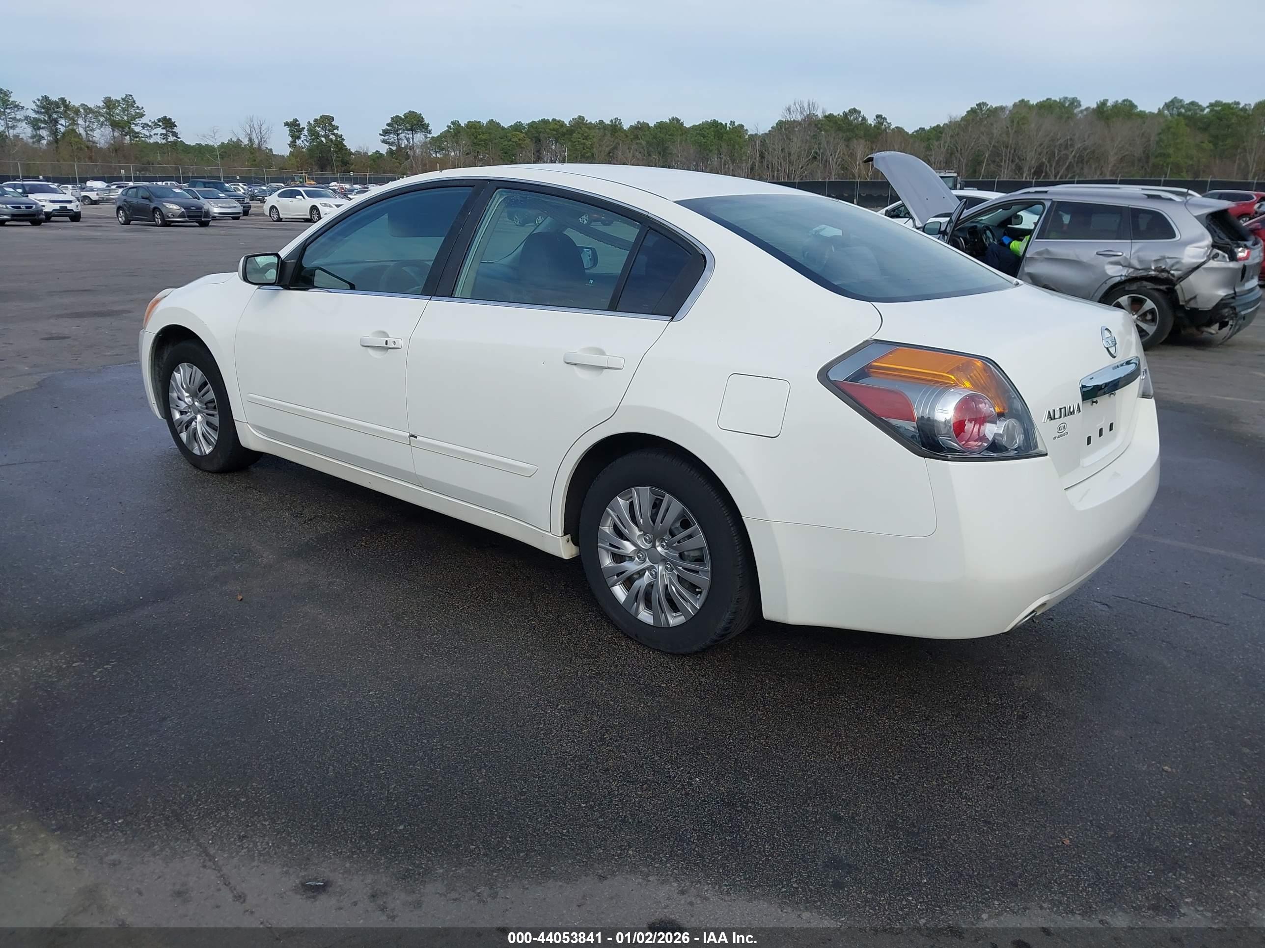 NISSAN ALTIMA image 3