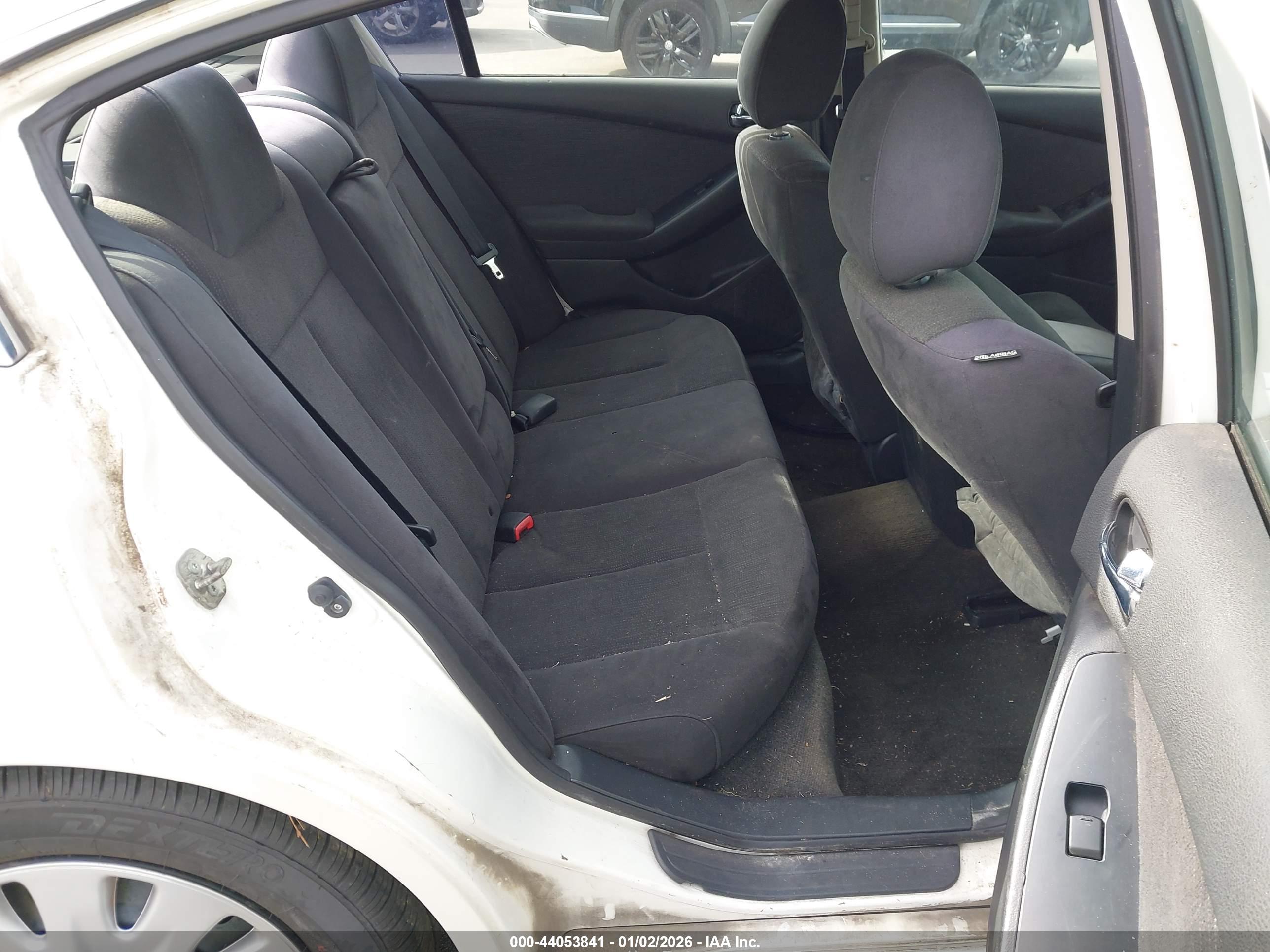 NISSAN ALTIMA image 8