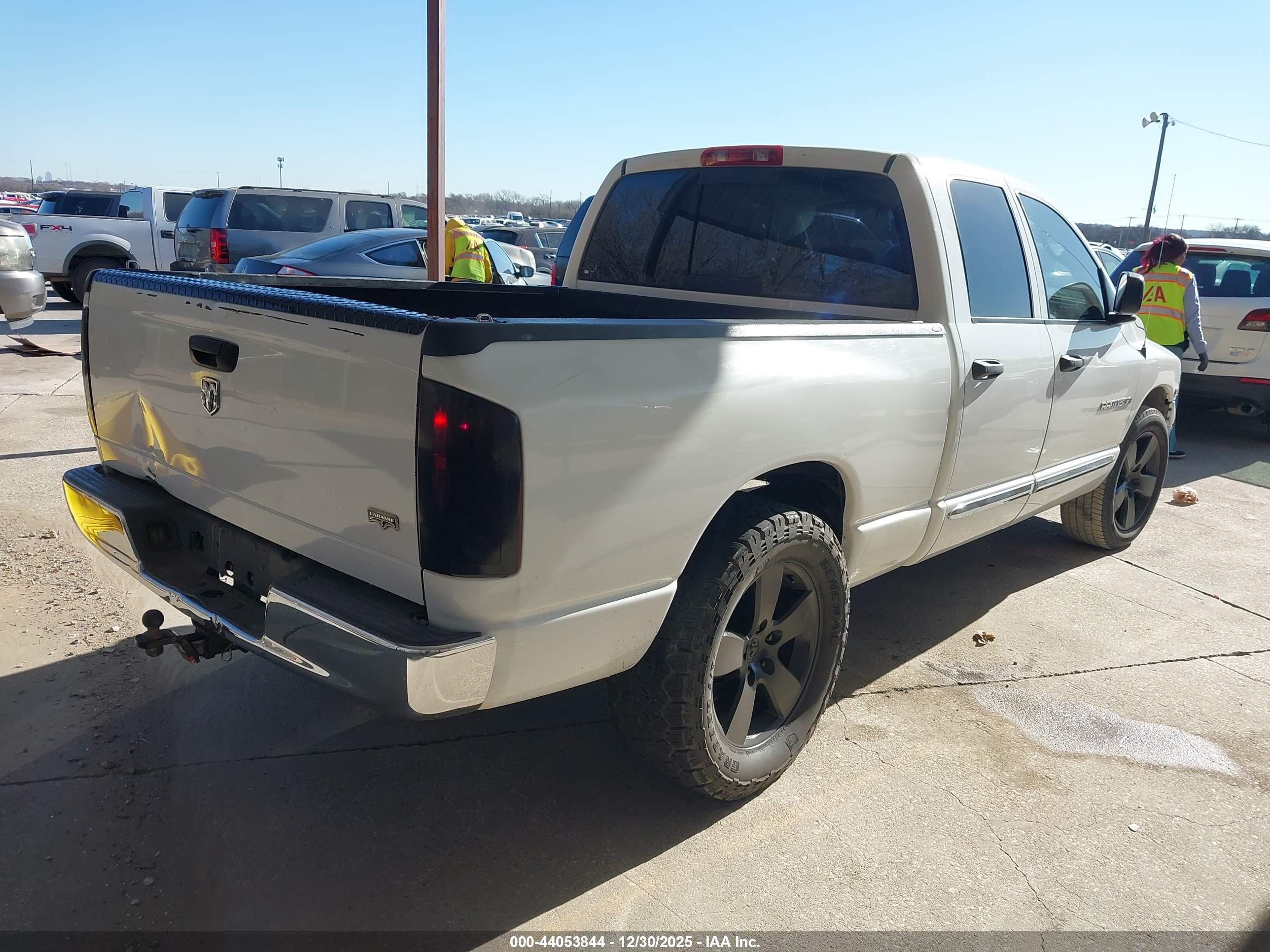 DODGE RAM image 4