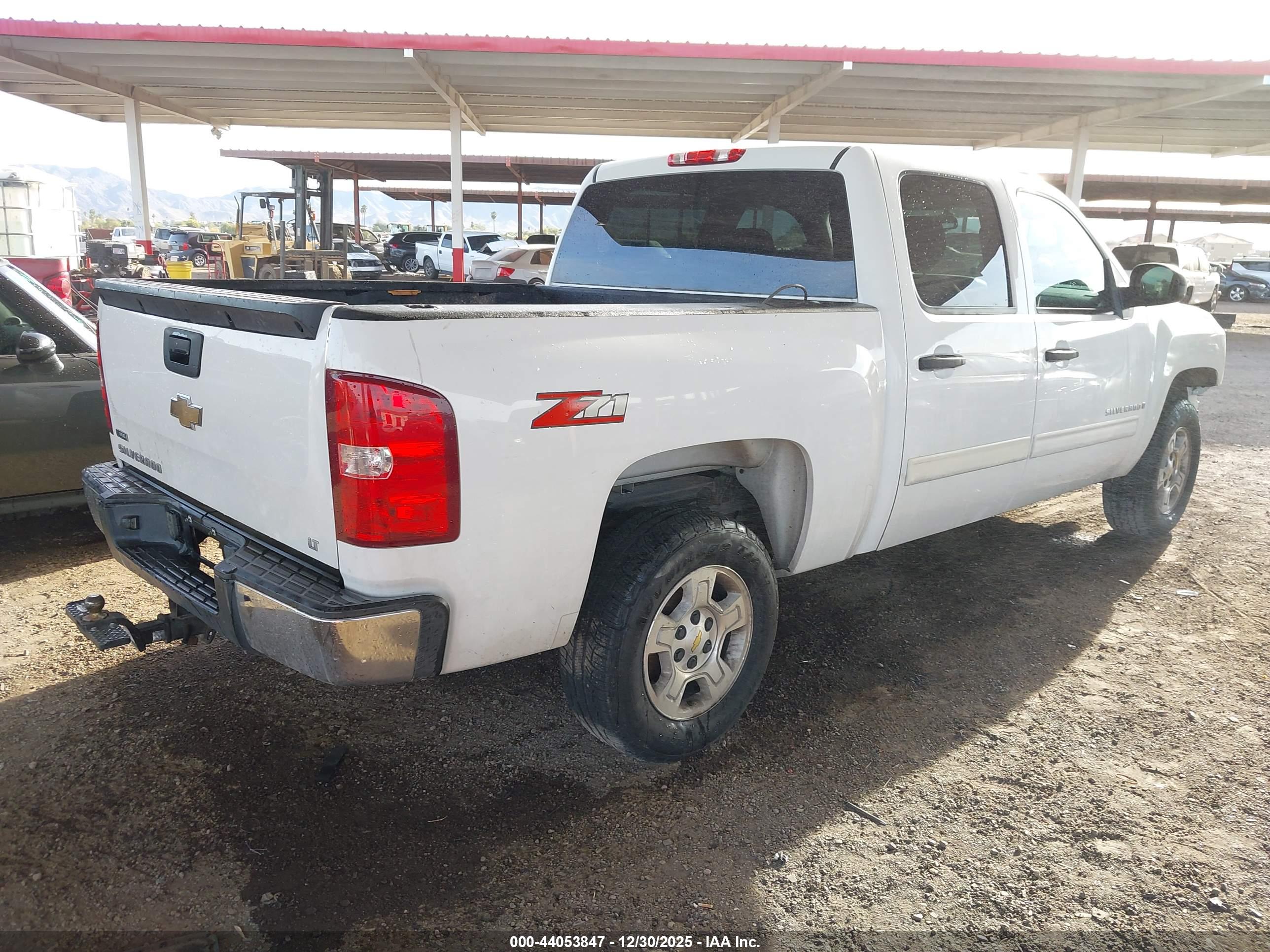 CHEVROLET SILVERADO image 4