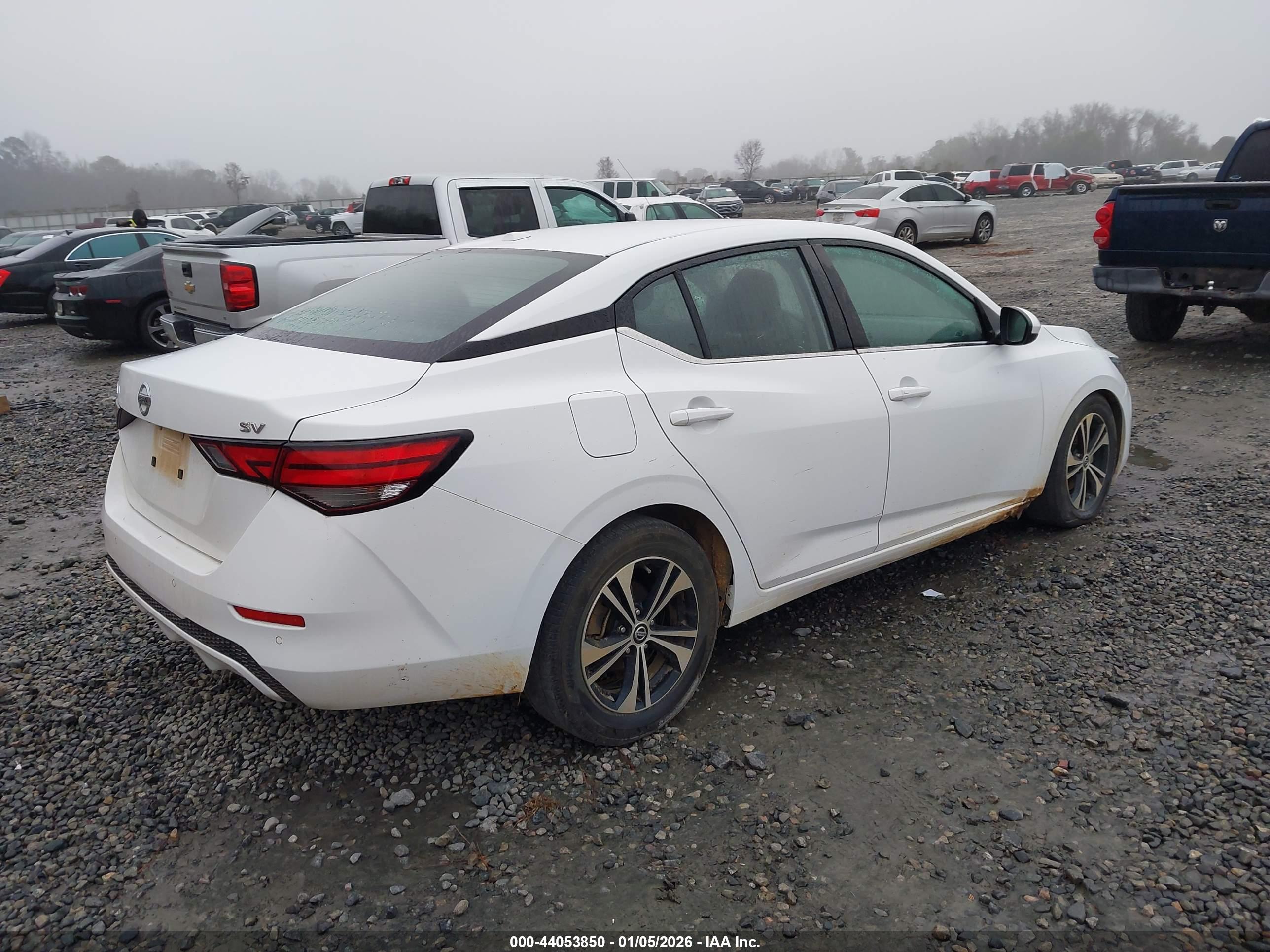 NISSAN SENTRA image 4