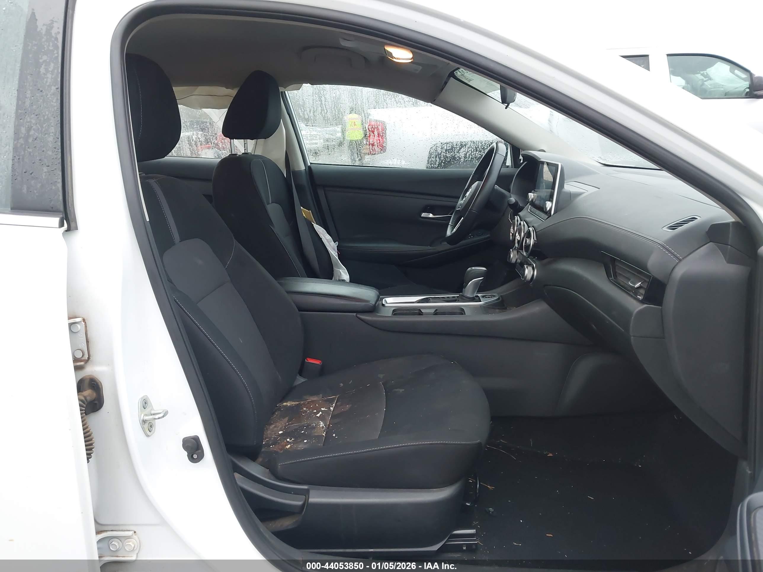 NISSAN SENTRA image 5