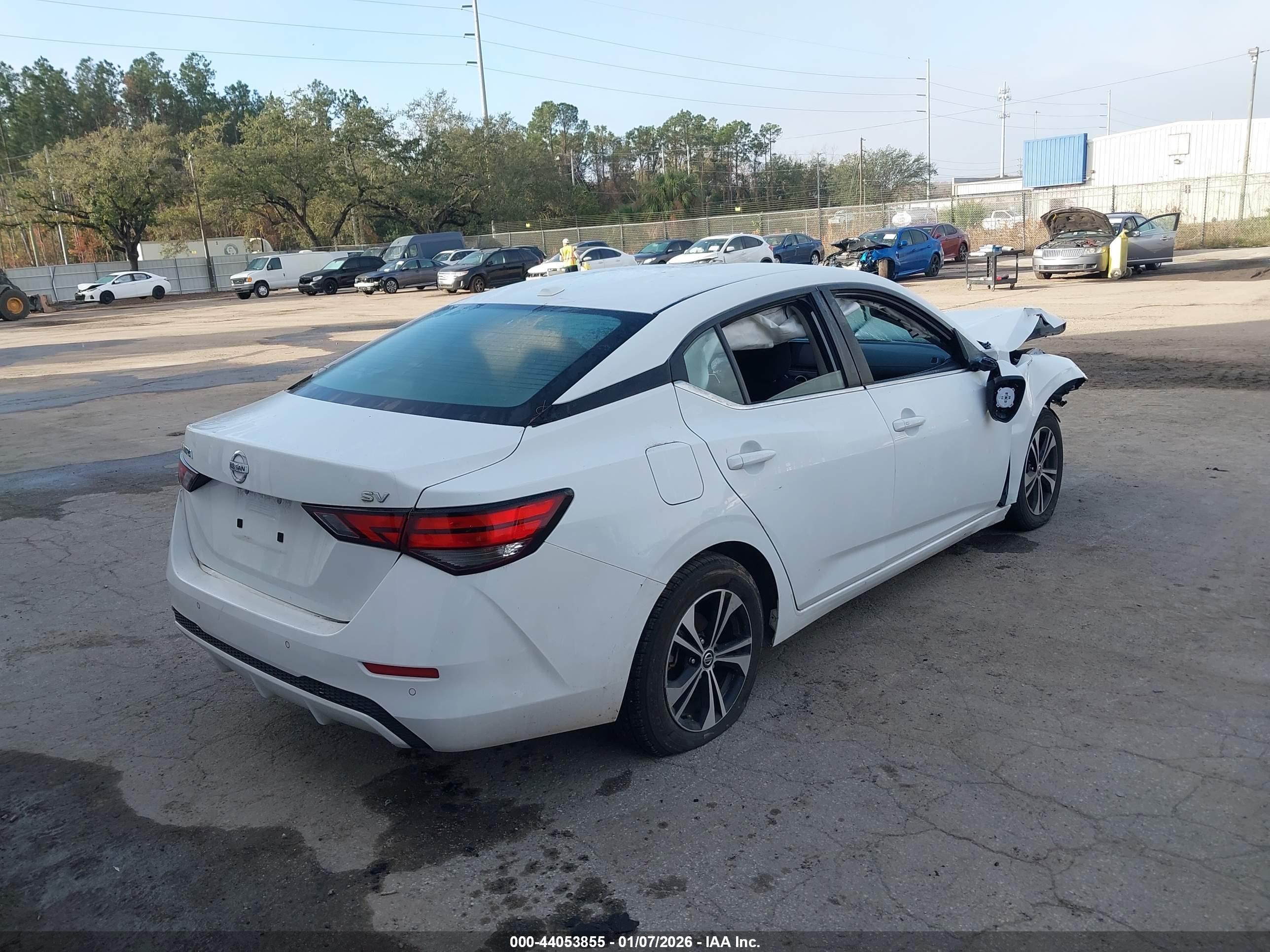 NISSAN SENTRA image 4