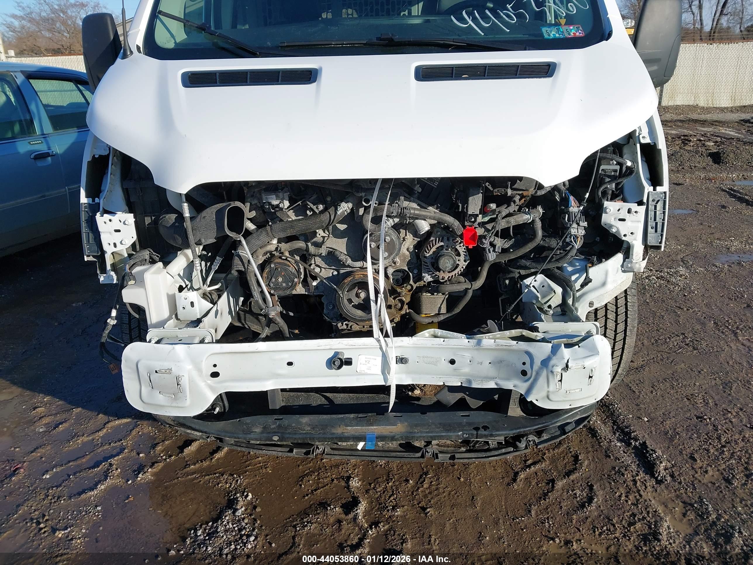 FORD TRANSIT-150 image 6
