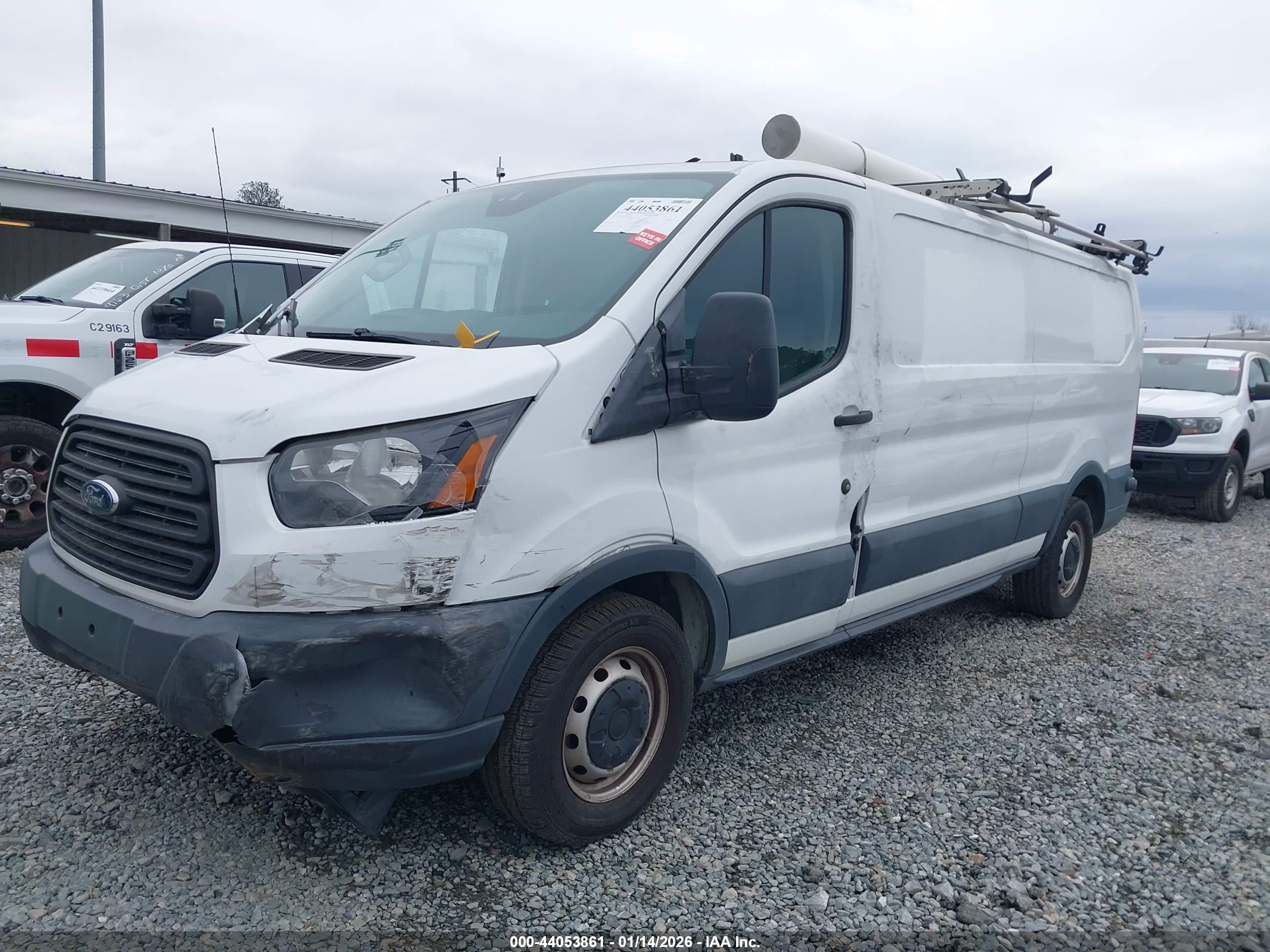 FORD TRANSIT-150 image 2