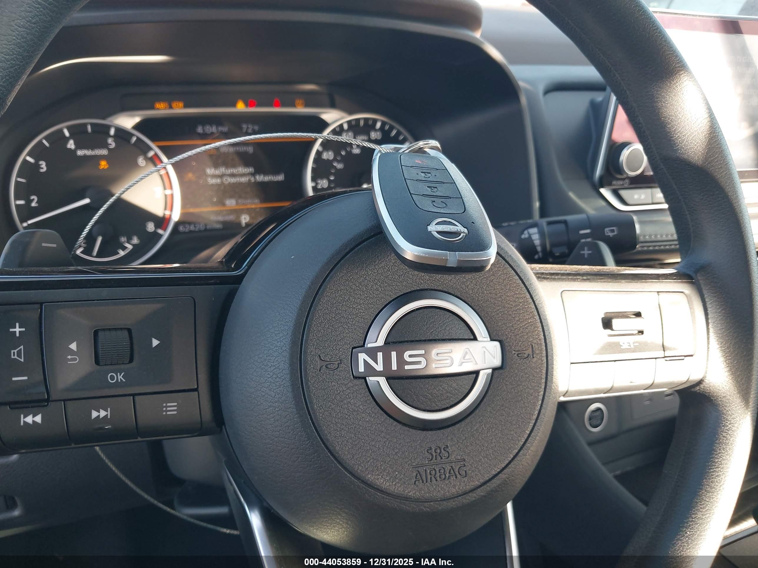 NISSAN ROGUE image 11