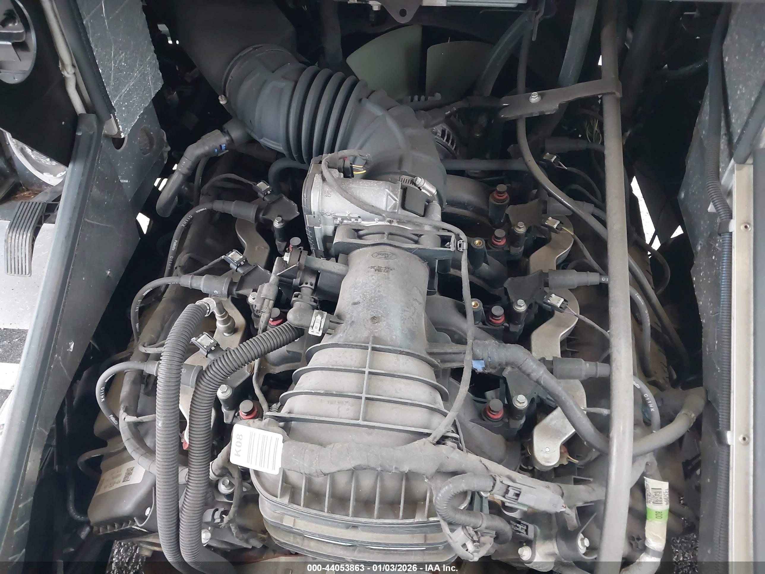 FORD E-450 image 10