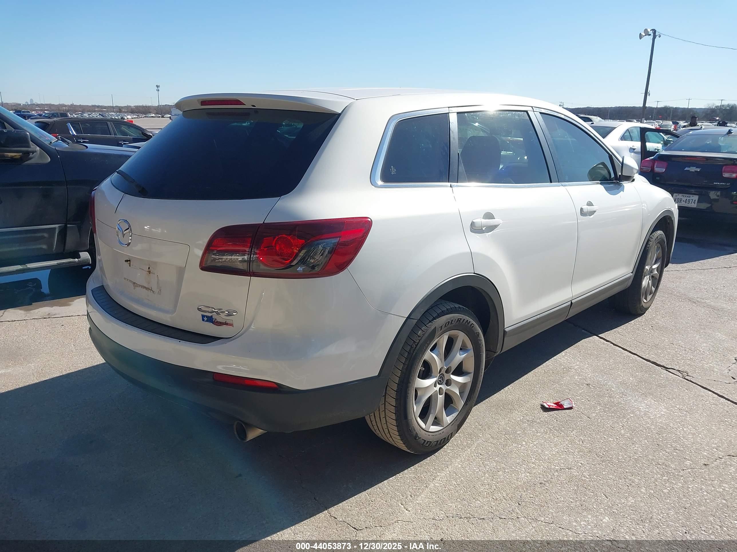 MAZDA CX-9 image 4