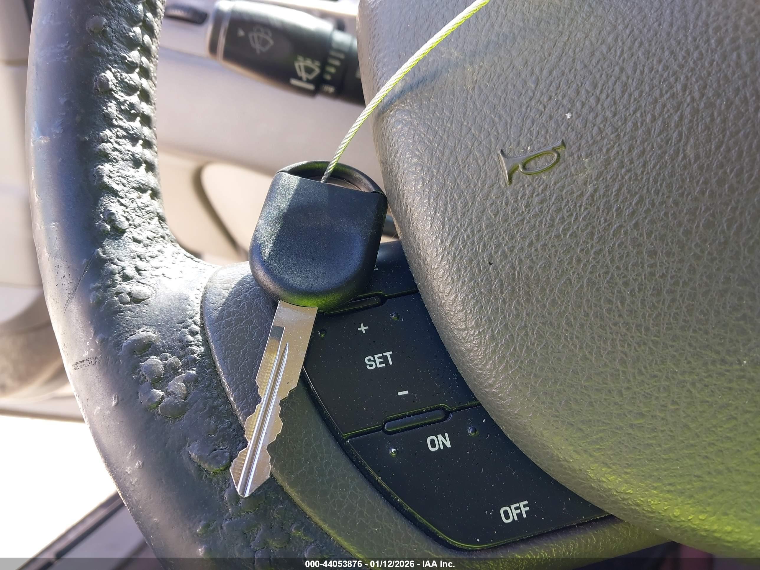 LINCOLN TOWN image 11