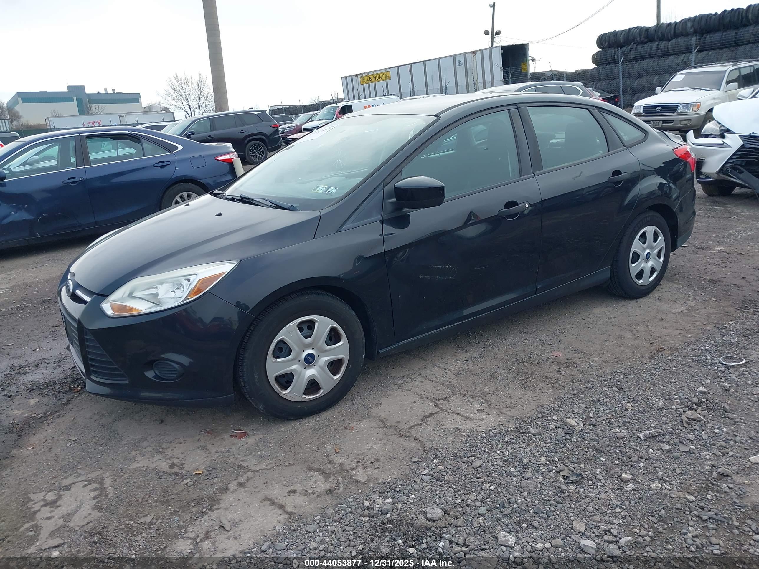 FORD FOCUS image 2