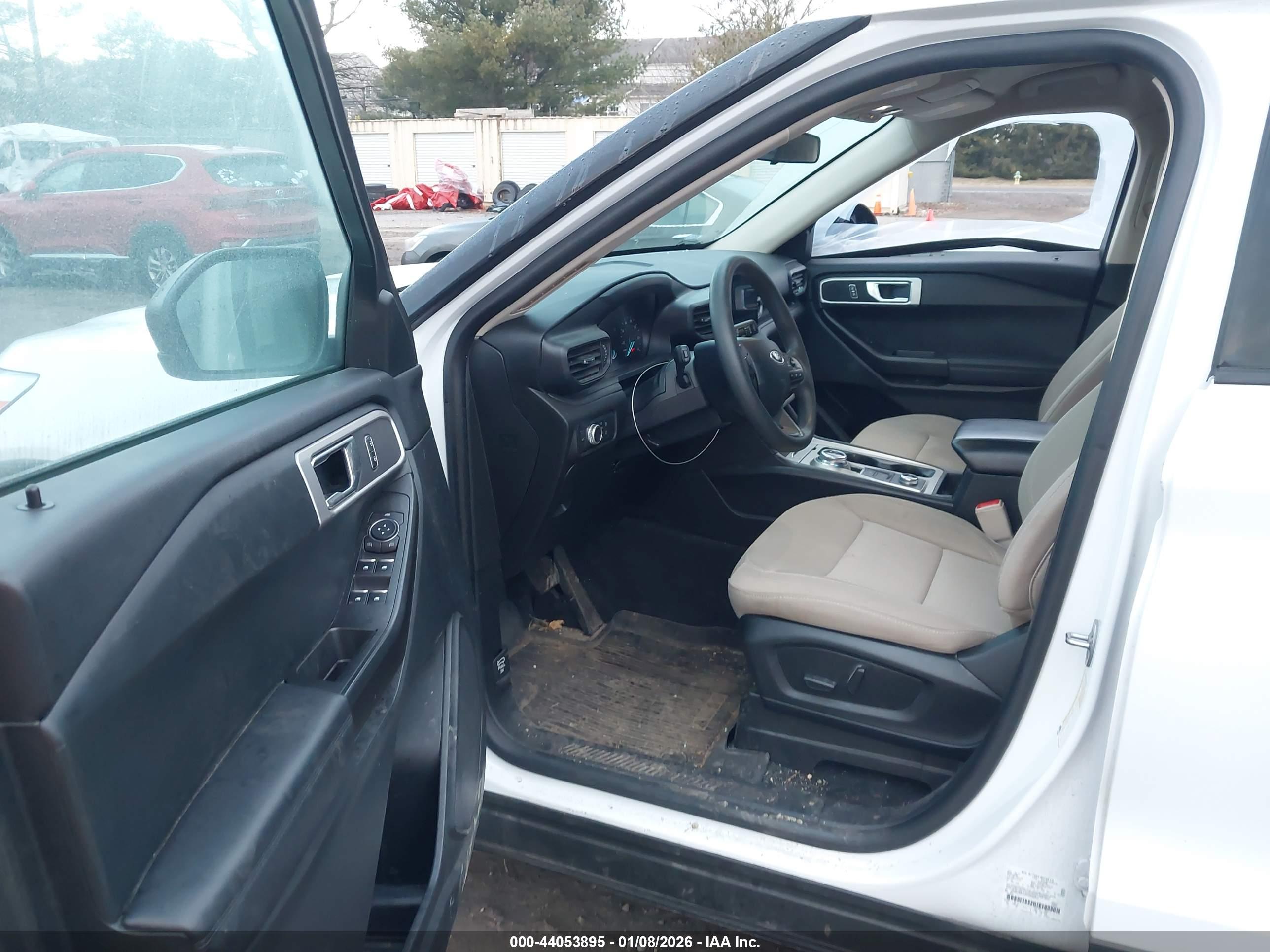 FORD EXPLORER image 5