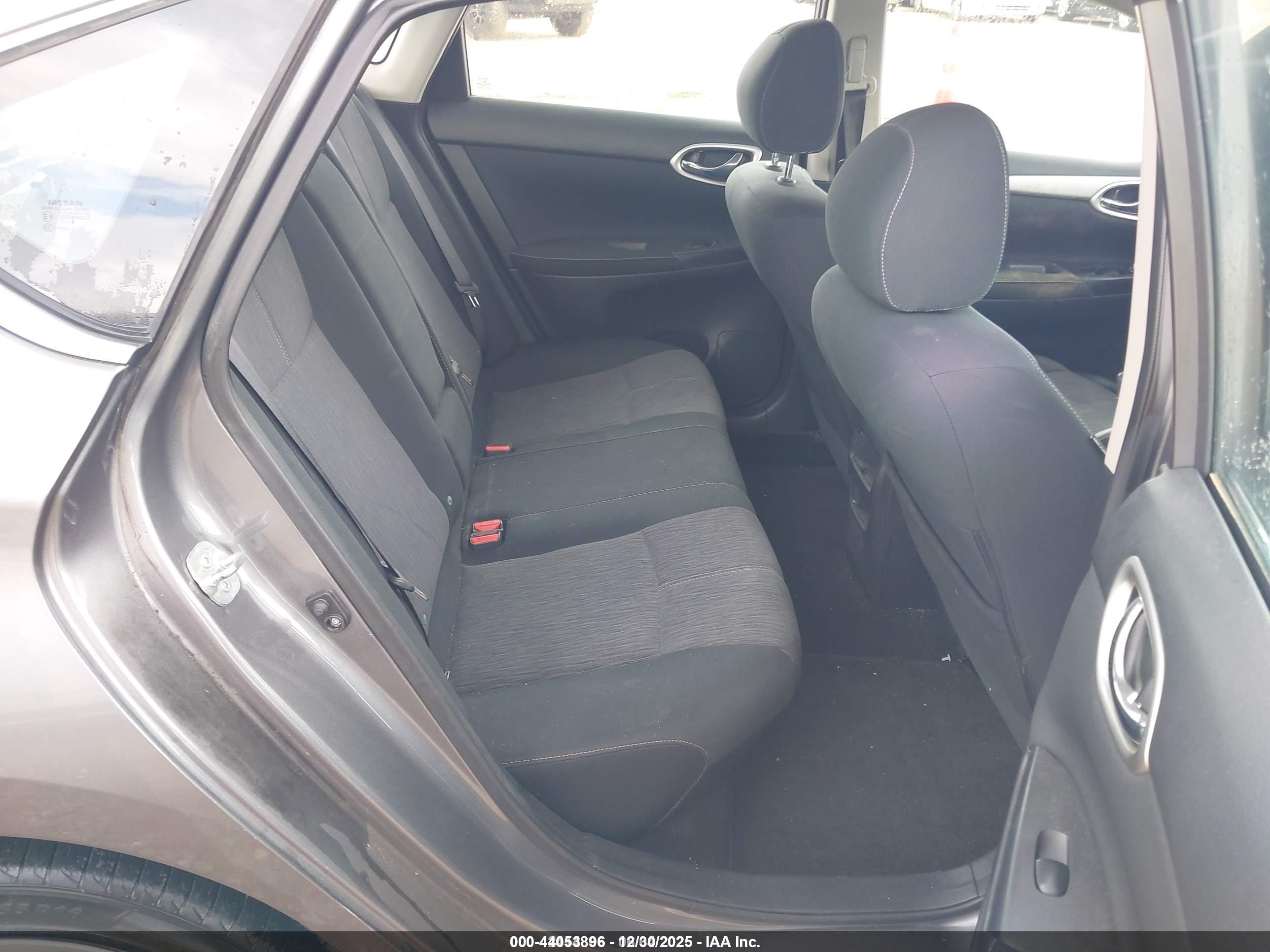 NISSAN SENTRA image 8