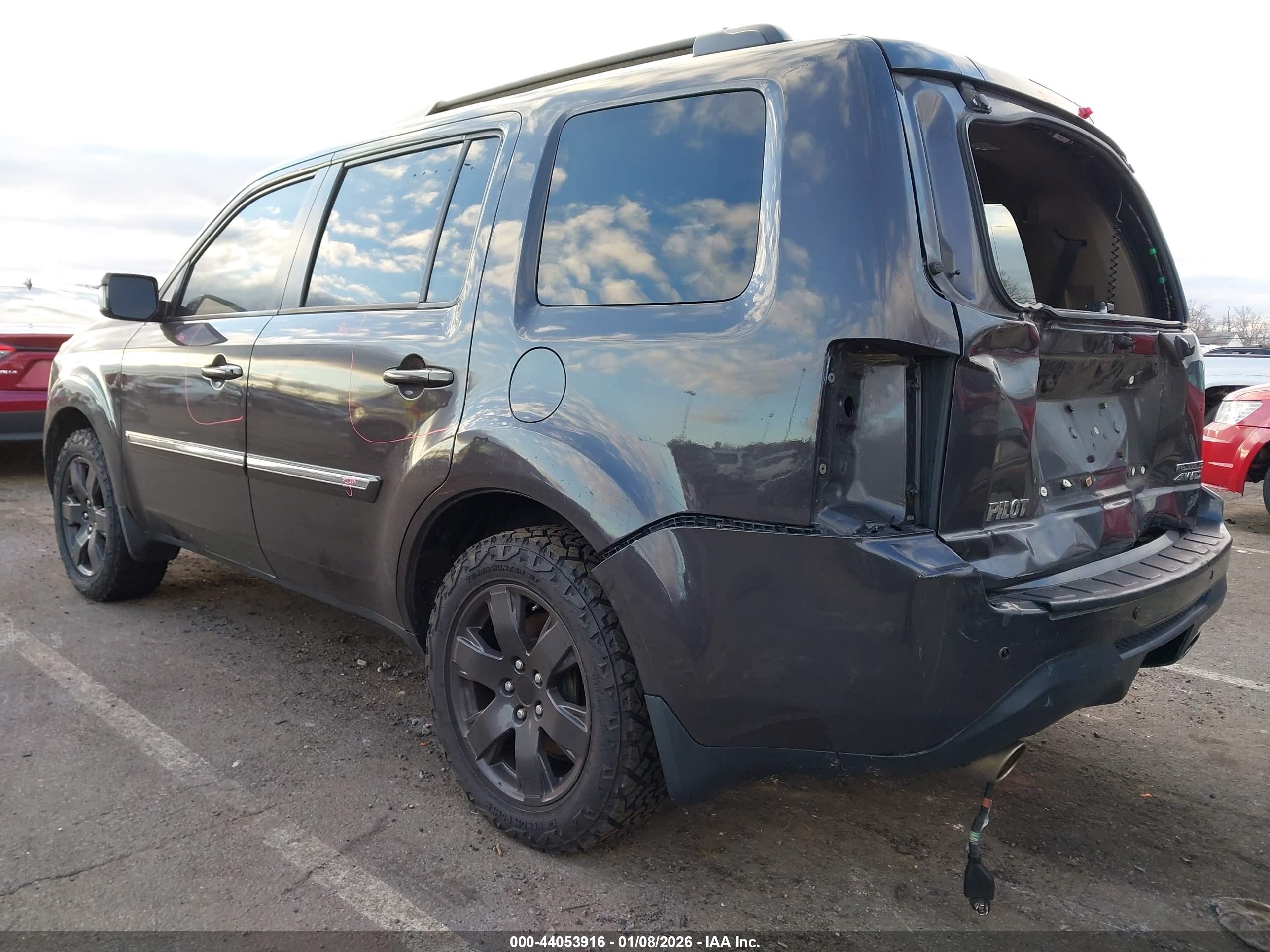 HONDA PILOT image 3