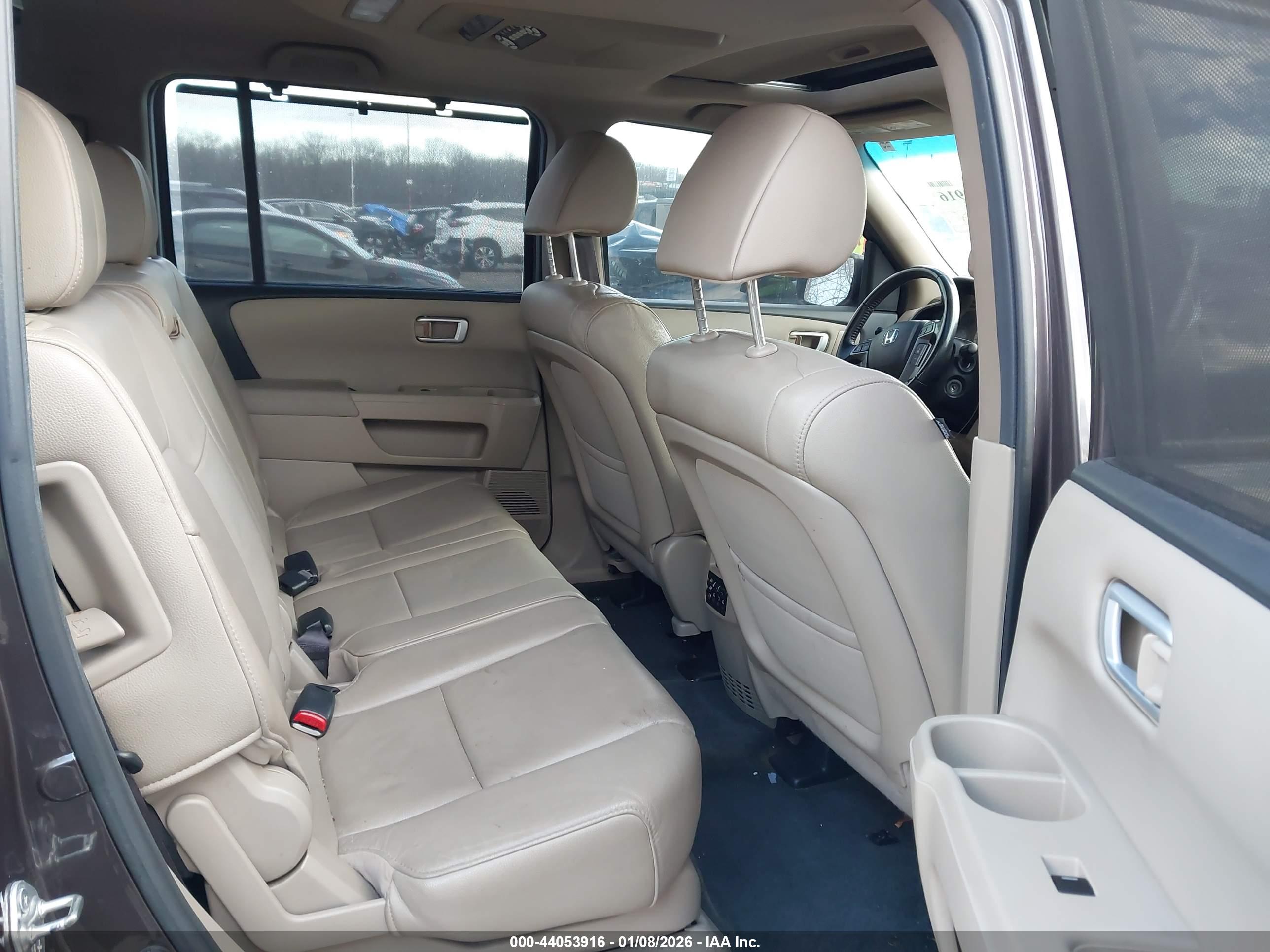 HONDA PILOT image 8