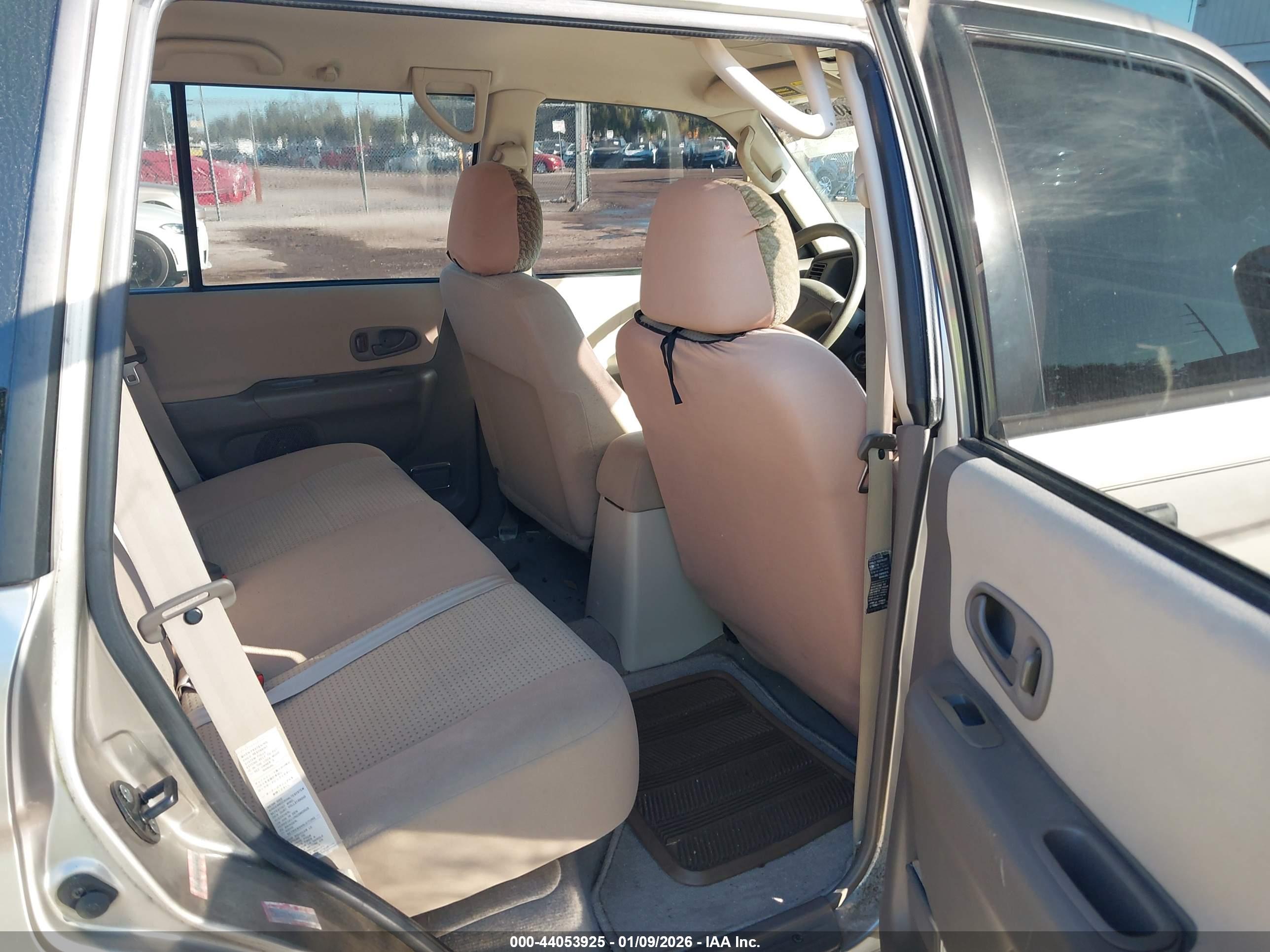MITSUBISHI MONTERO image 8