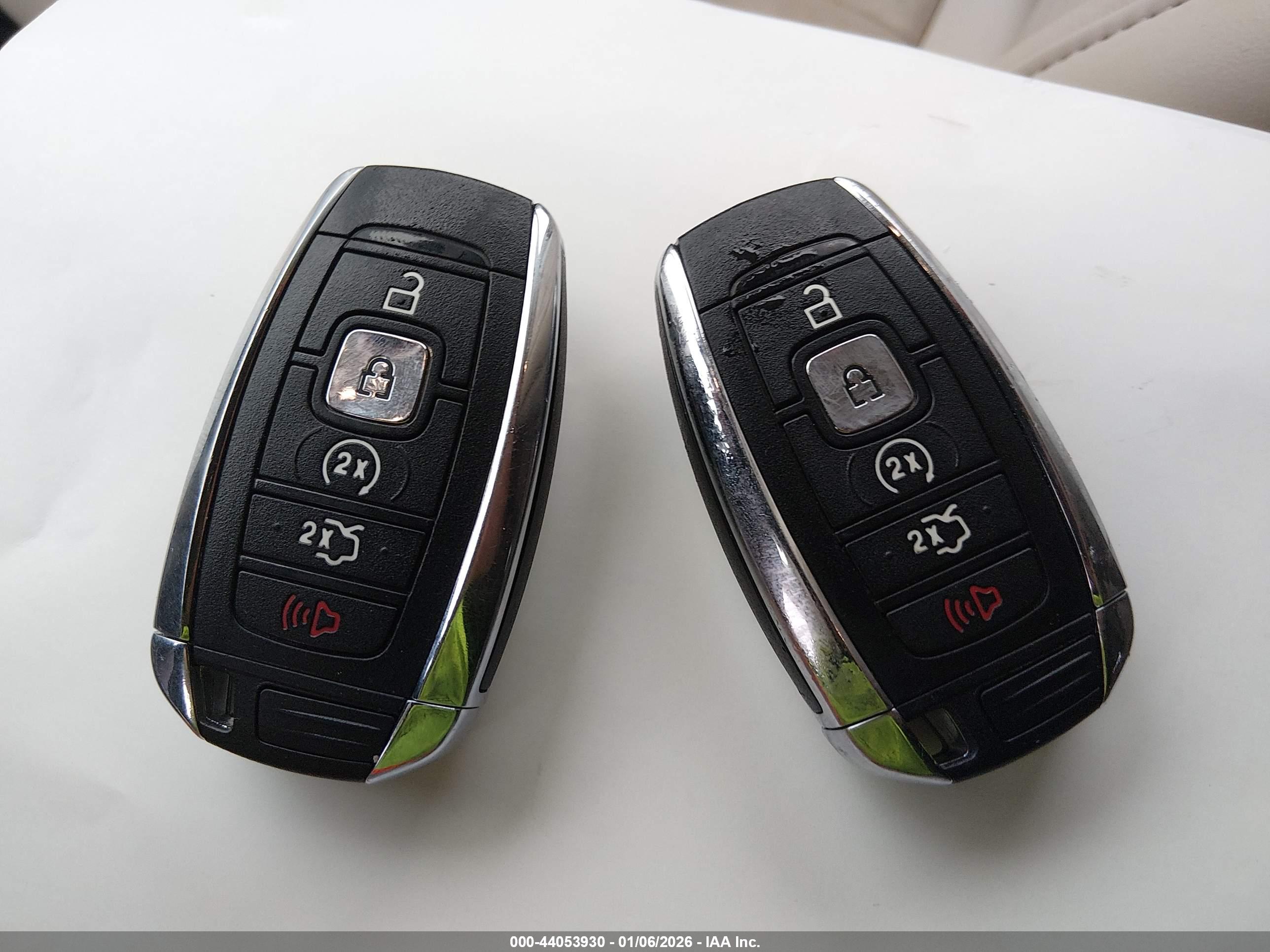 LINCOLN MKC image 11