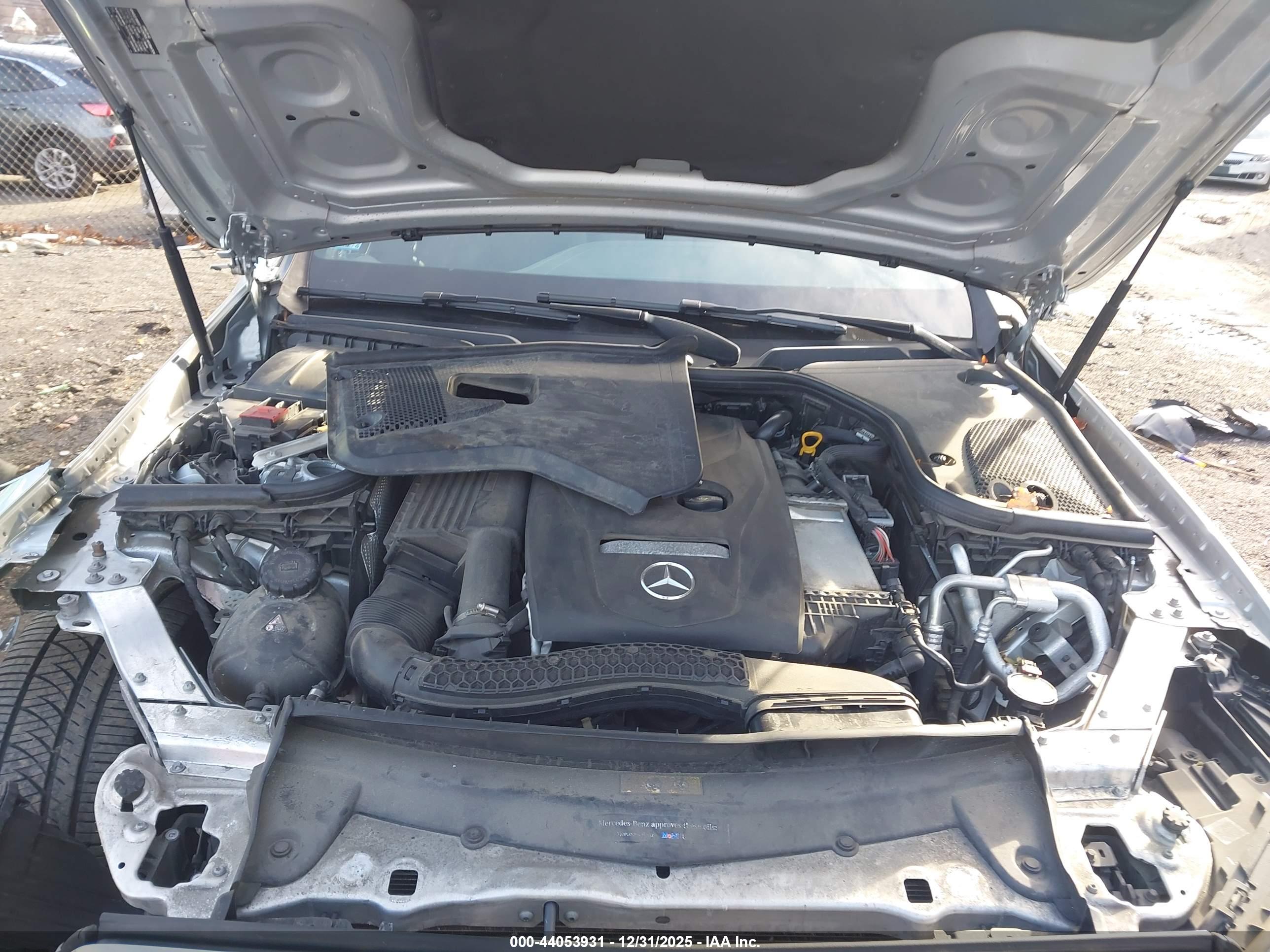 MERCEDES-BENZ E image 10