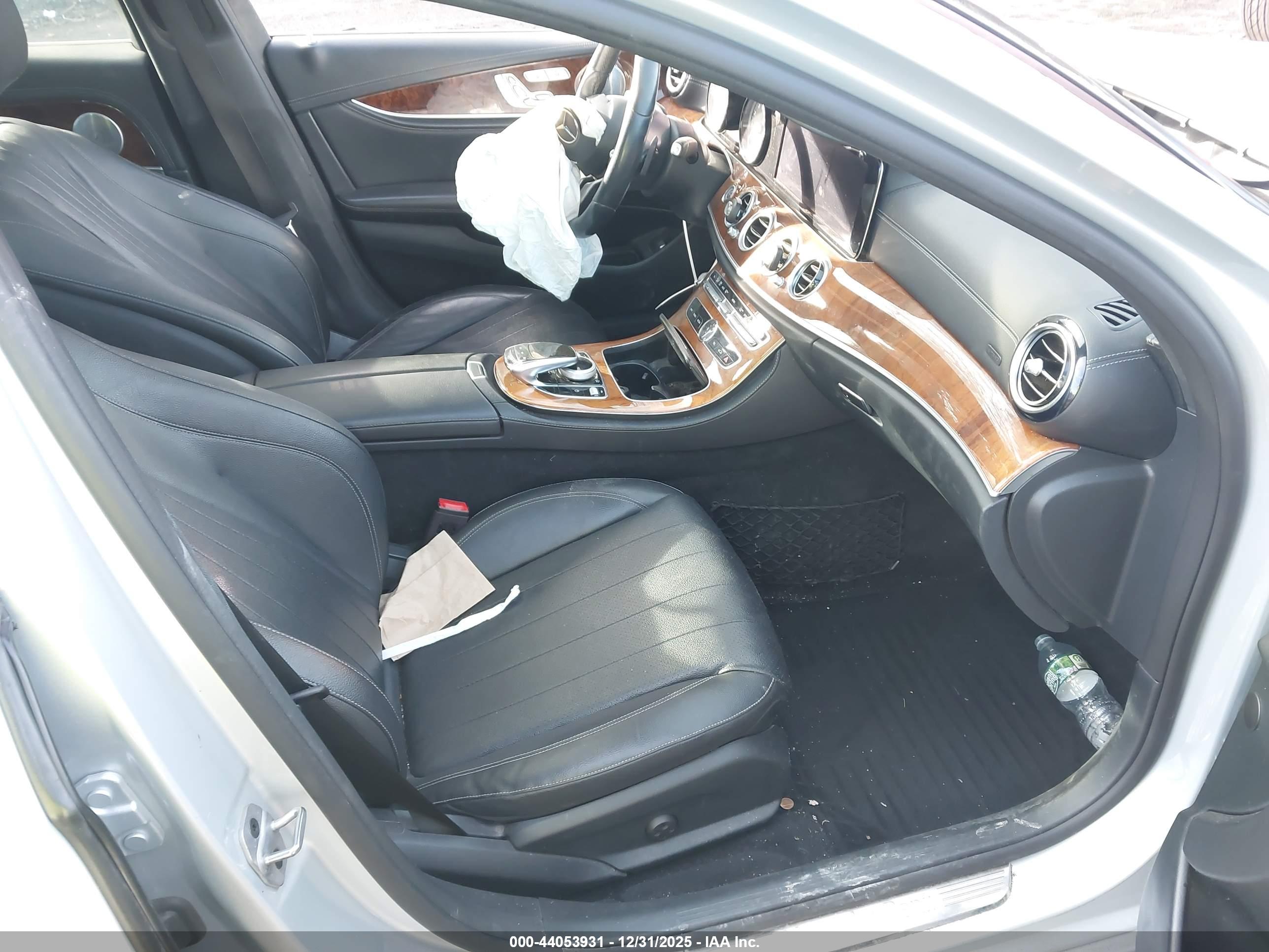 MERCEDES-BENZ E image 5