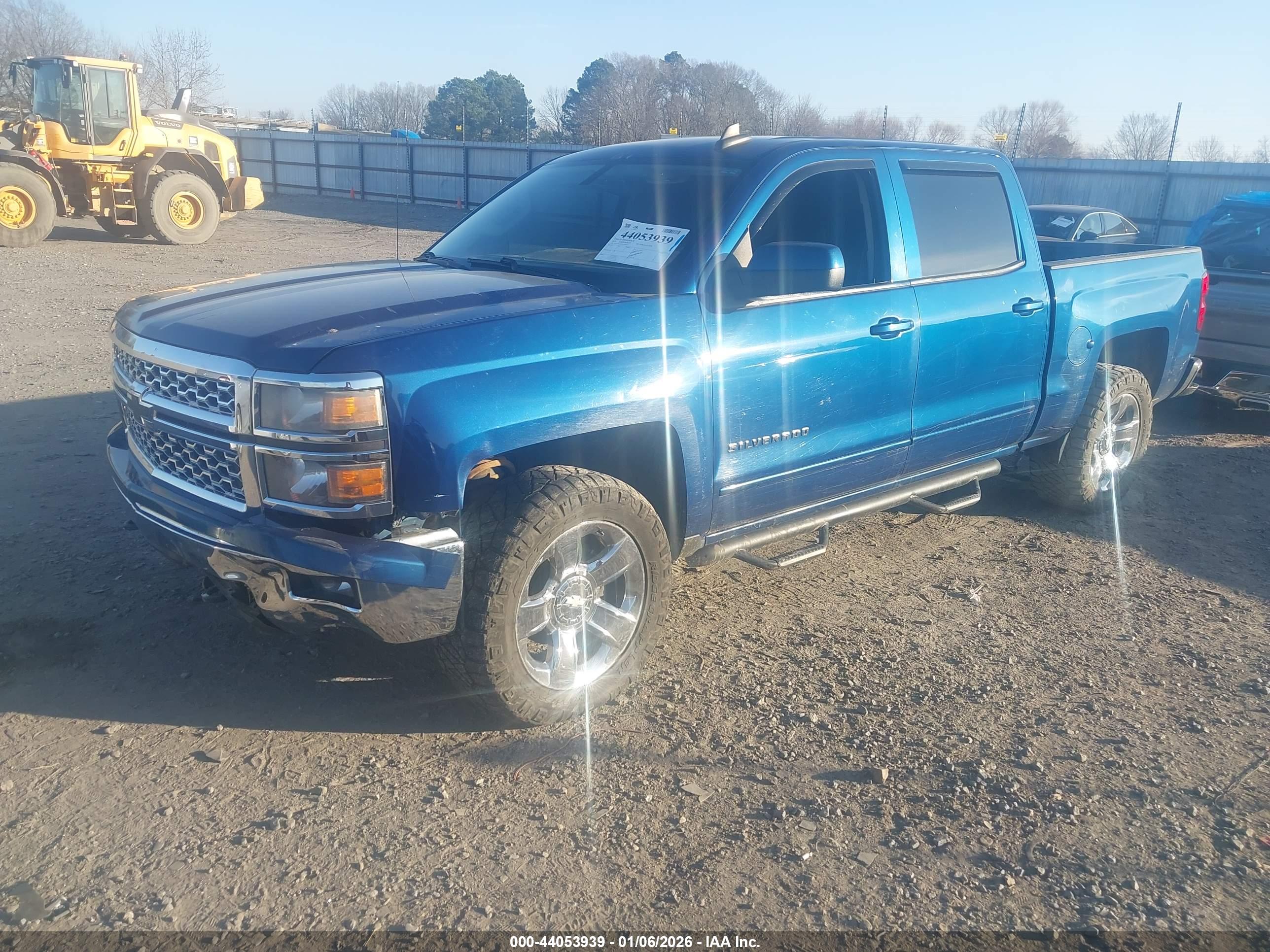 CHEVROLET SILVERADO image 2