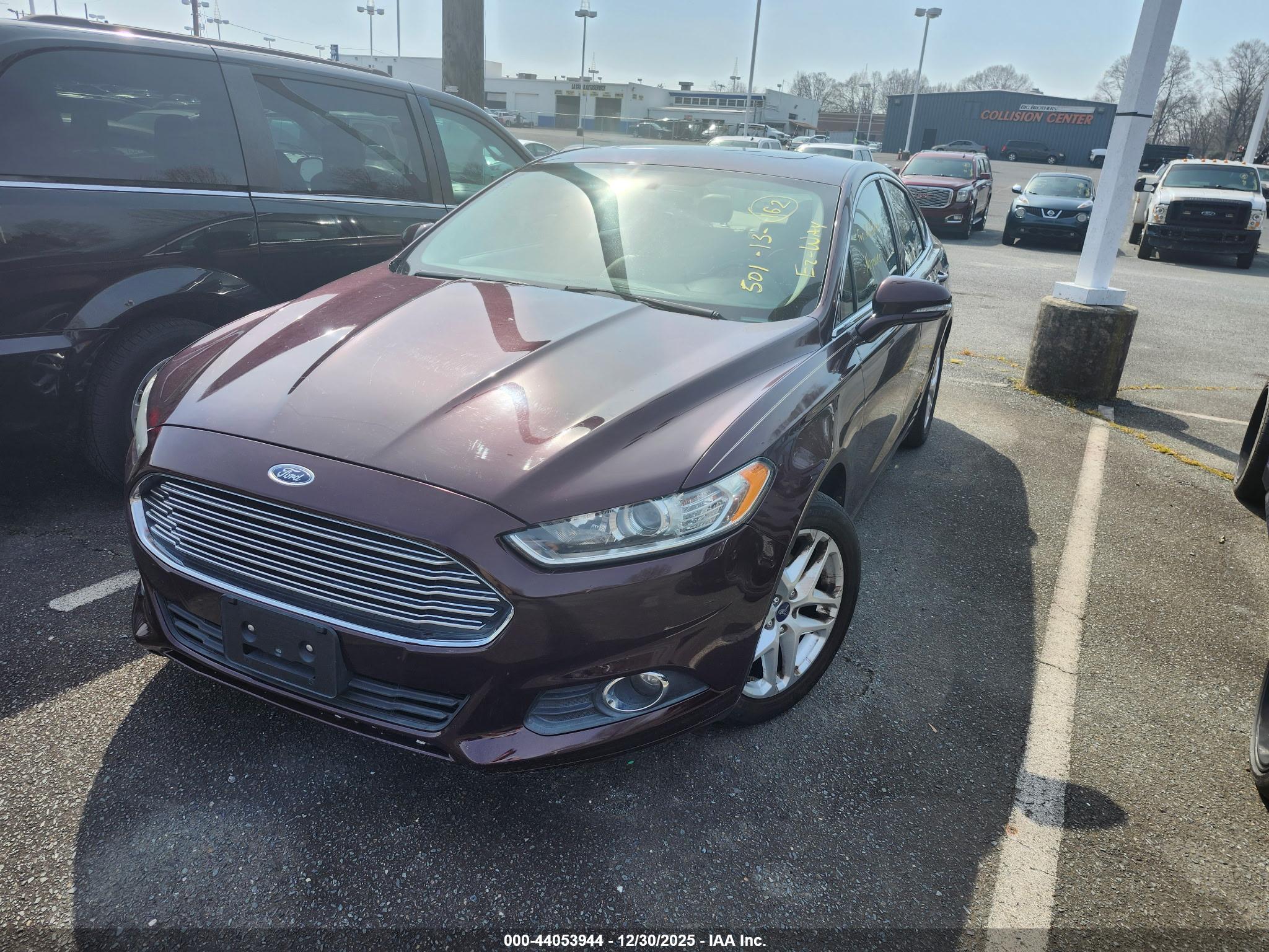 FORD FUSION image 2
