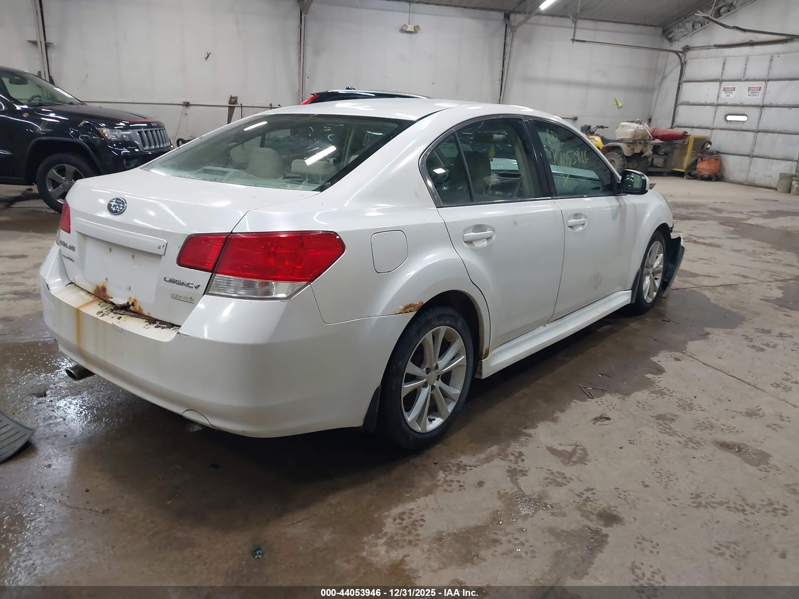 SUBARU LEGACY image 4