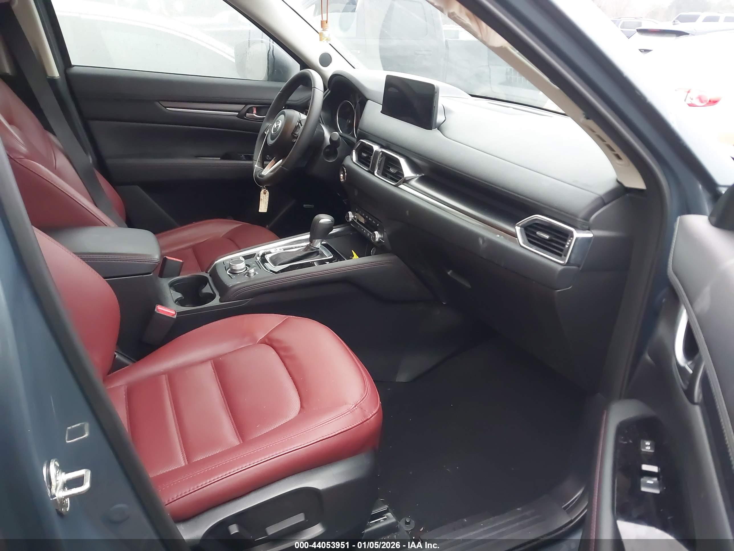 MAZDA CX-5 image 5