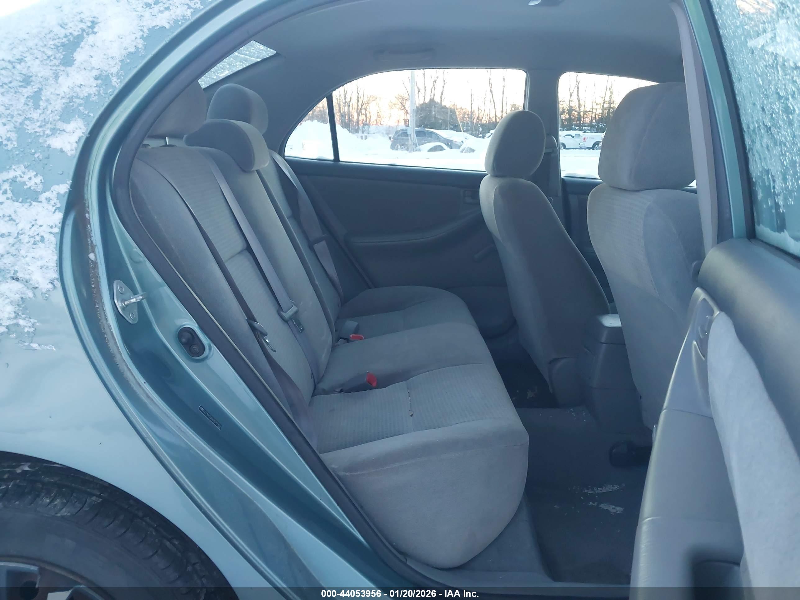 TOYOTA COROLLA image 8