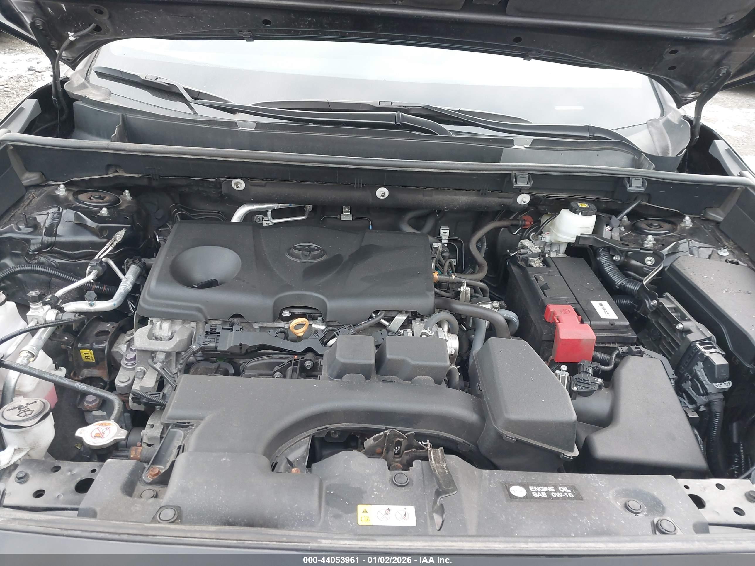 TOYOTA RAV4 image 10