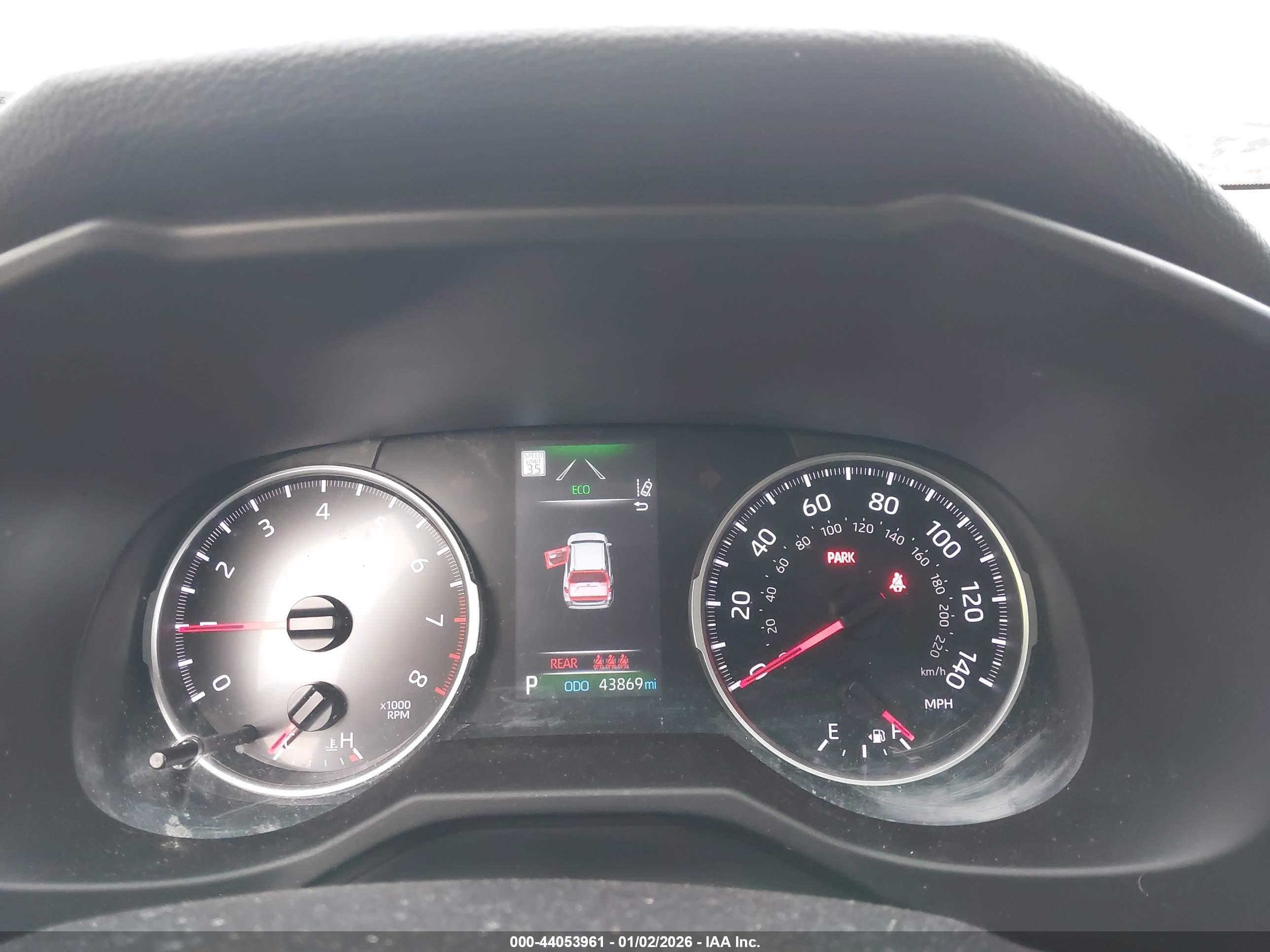 TOYOTA RAV4 image 7