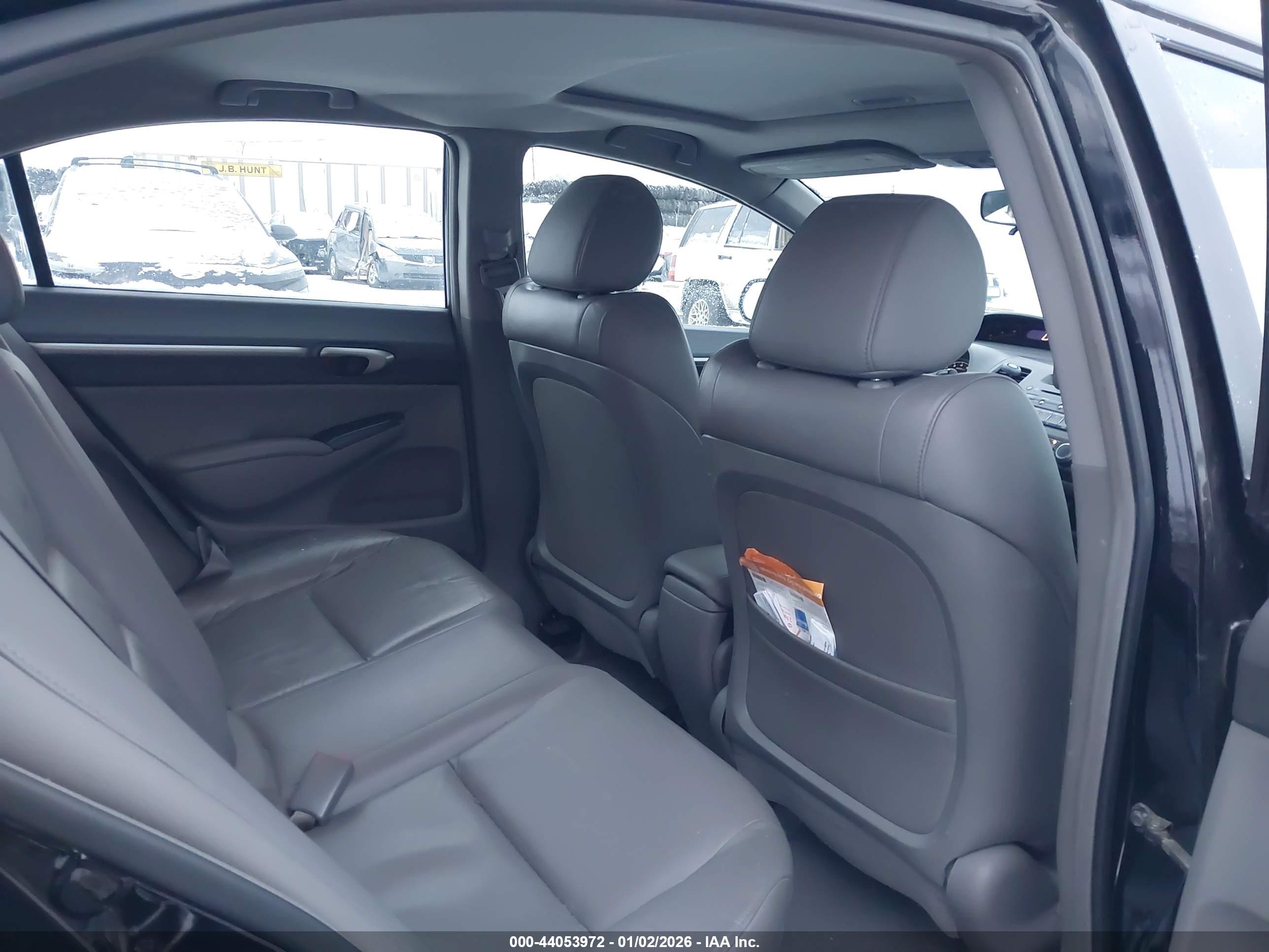 HONDA CIVIC image 8