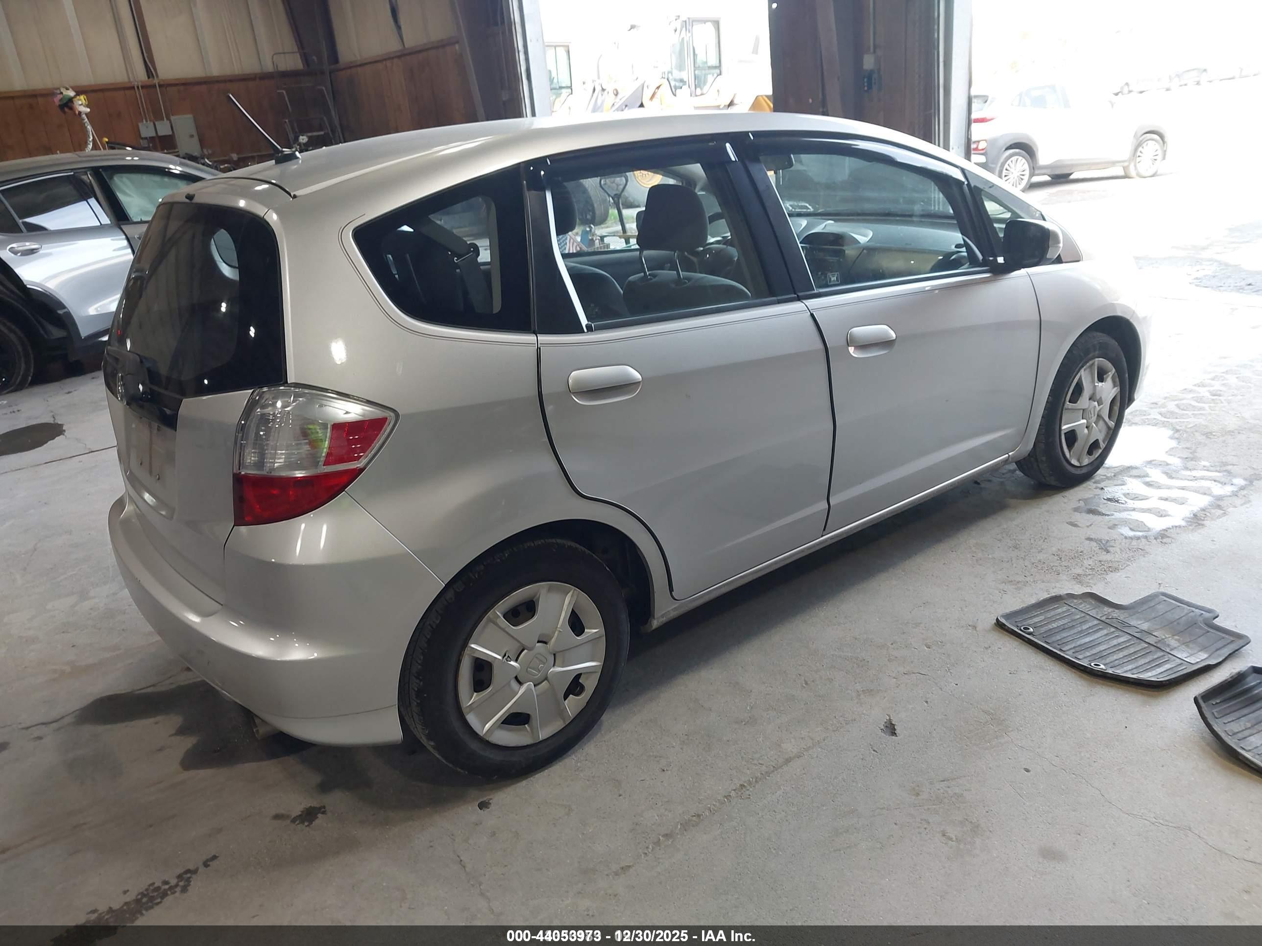 HONDA FIT image 4