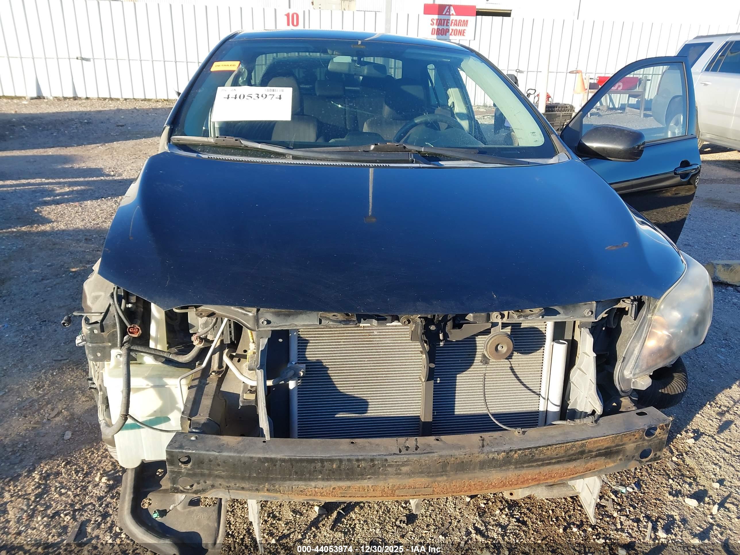 TOYOTA COROLLA image 6