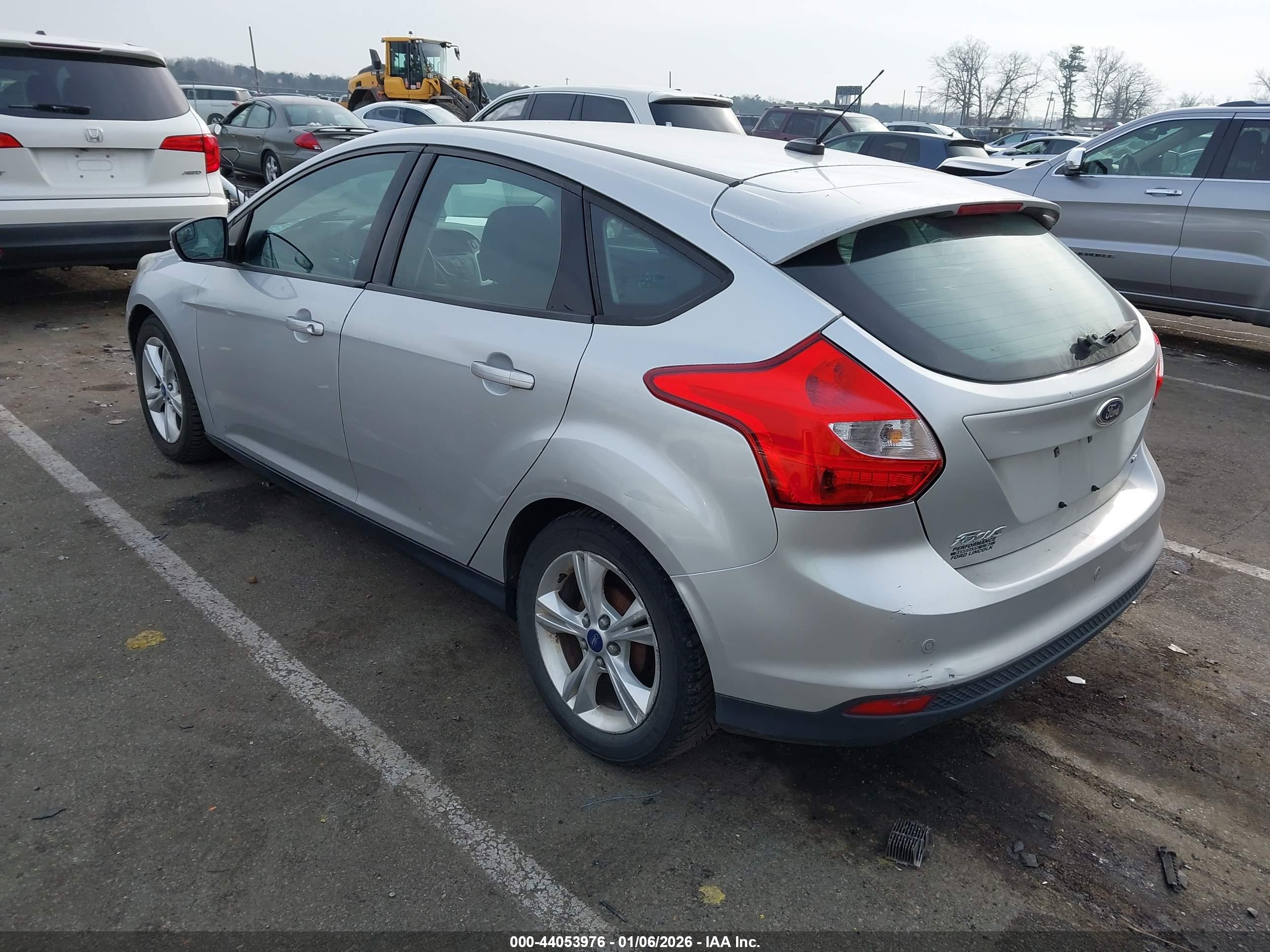 FORD FOCUS image 3