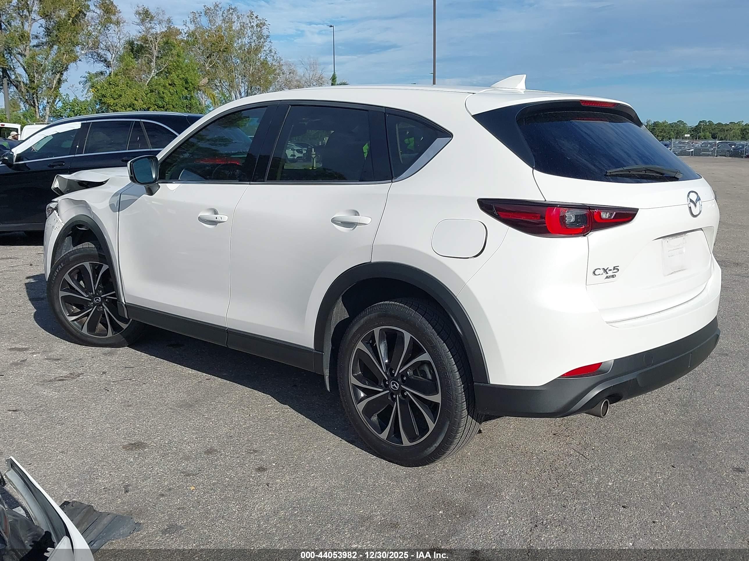 MAZDA CX-5 image 3
