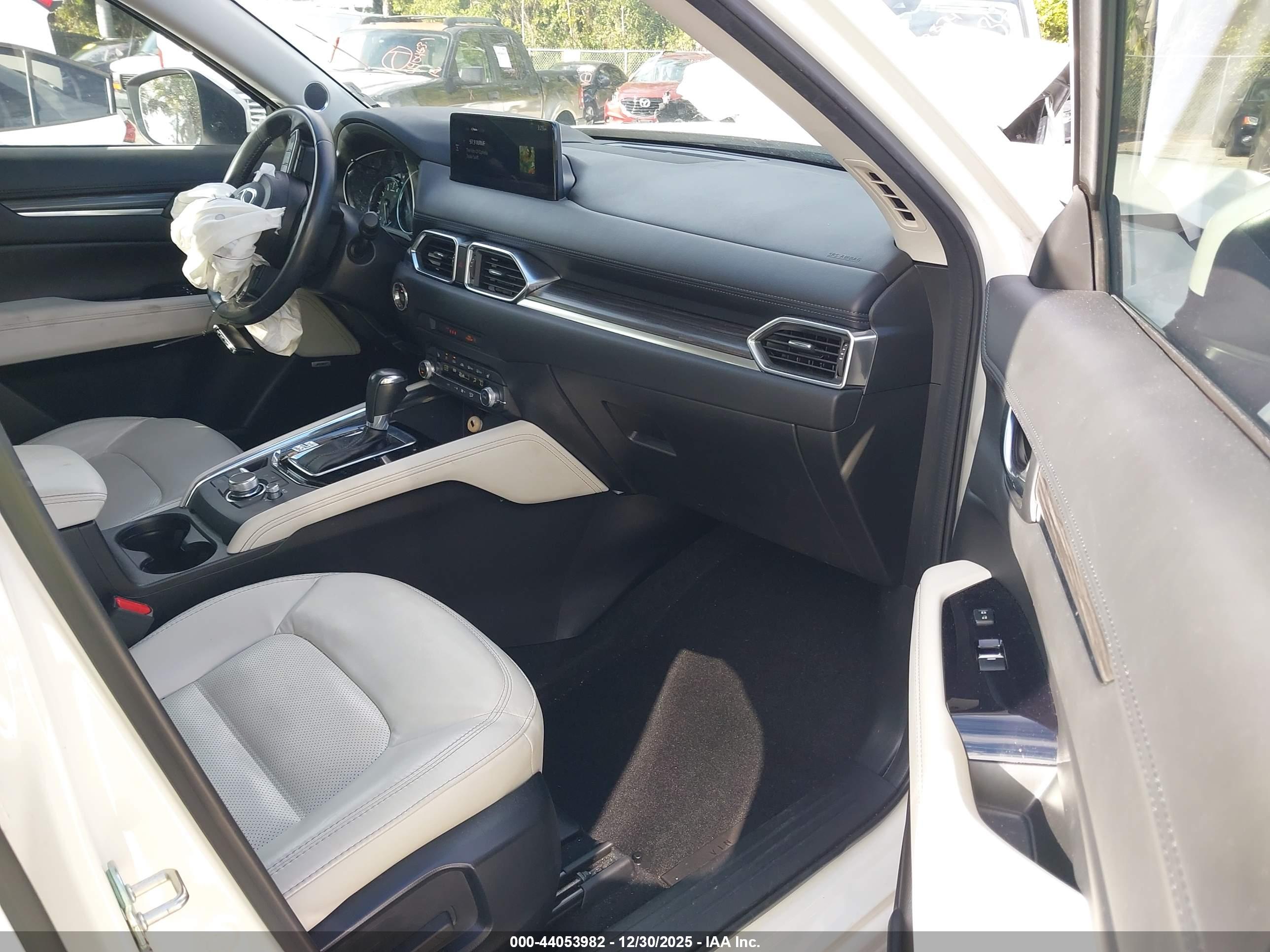 MAZDA CX-5 image 5