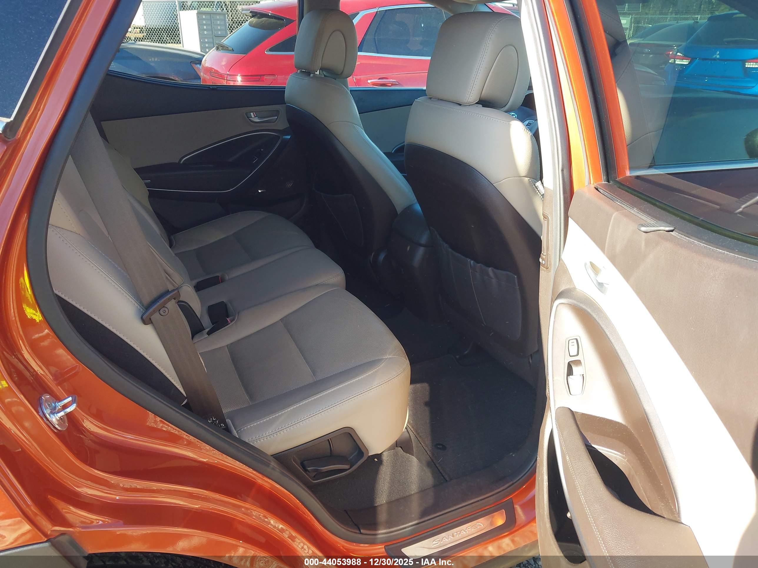 HYUNDAI SANTA image 8